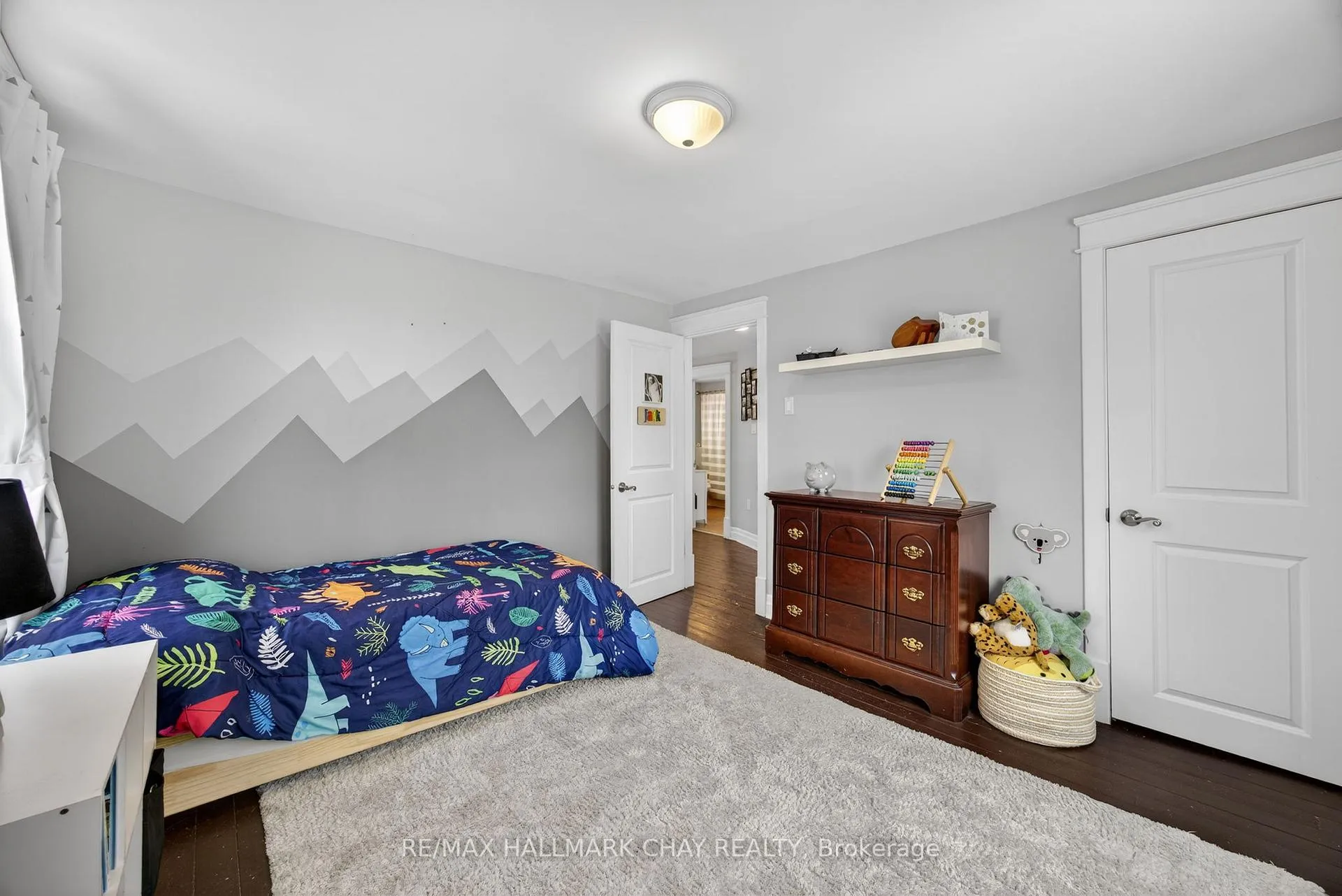 Photo 64 of 129 Simcoe Street, Essa, Angus — HOMEH
