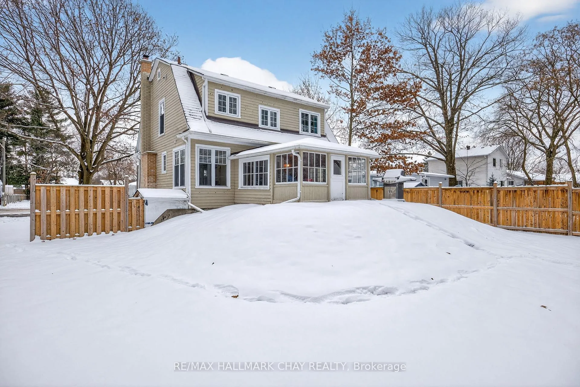 Photo 75 of 129 Simcoe Street, Essa, Angus — HOMEH