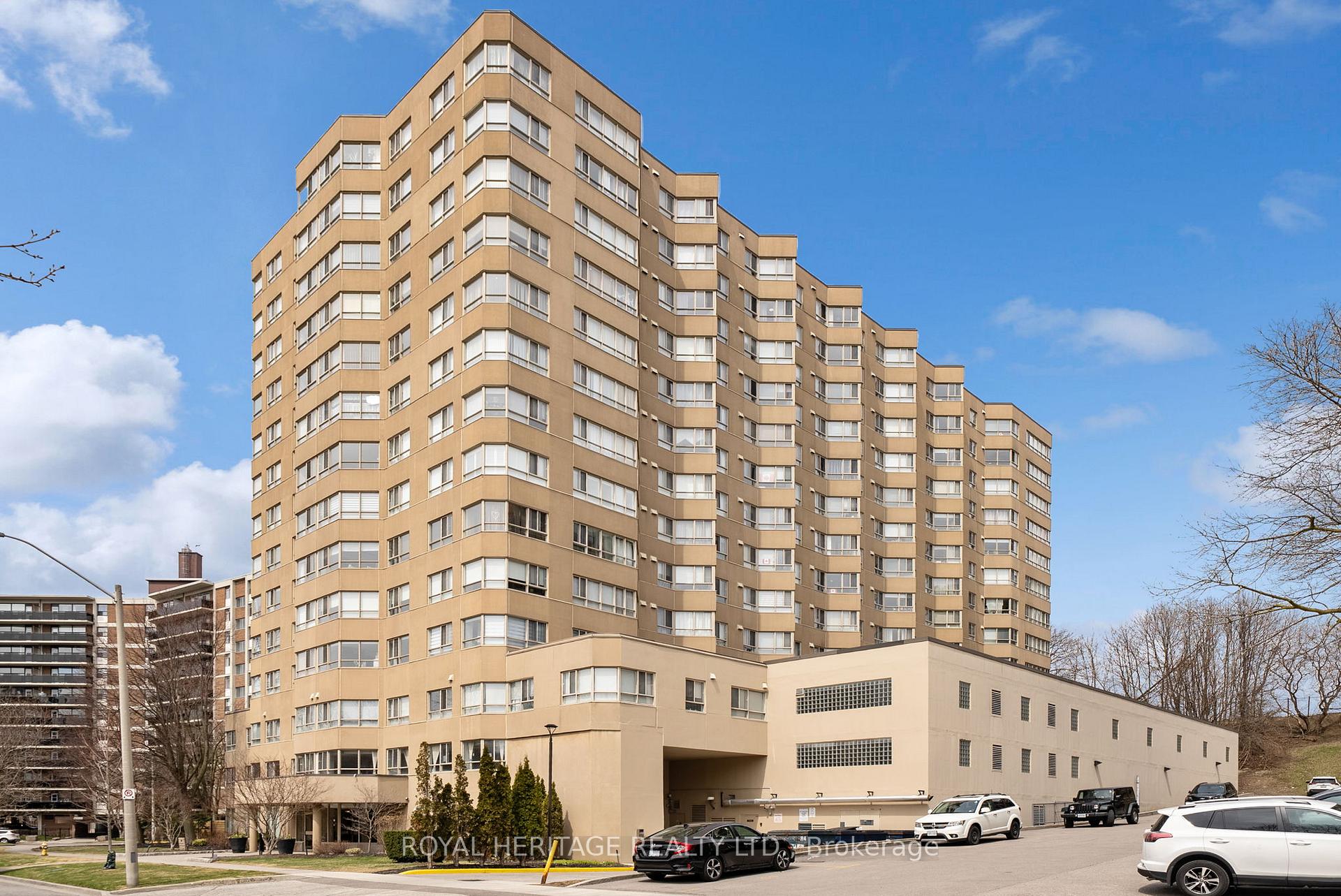 Photo 1 of Unit 1203, 4 Park Vista Crescent, Toronto, O'Connor-Parkview — HOMEH