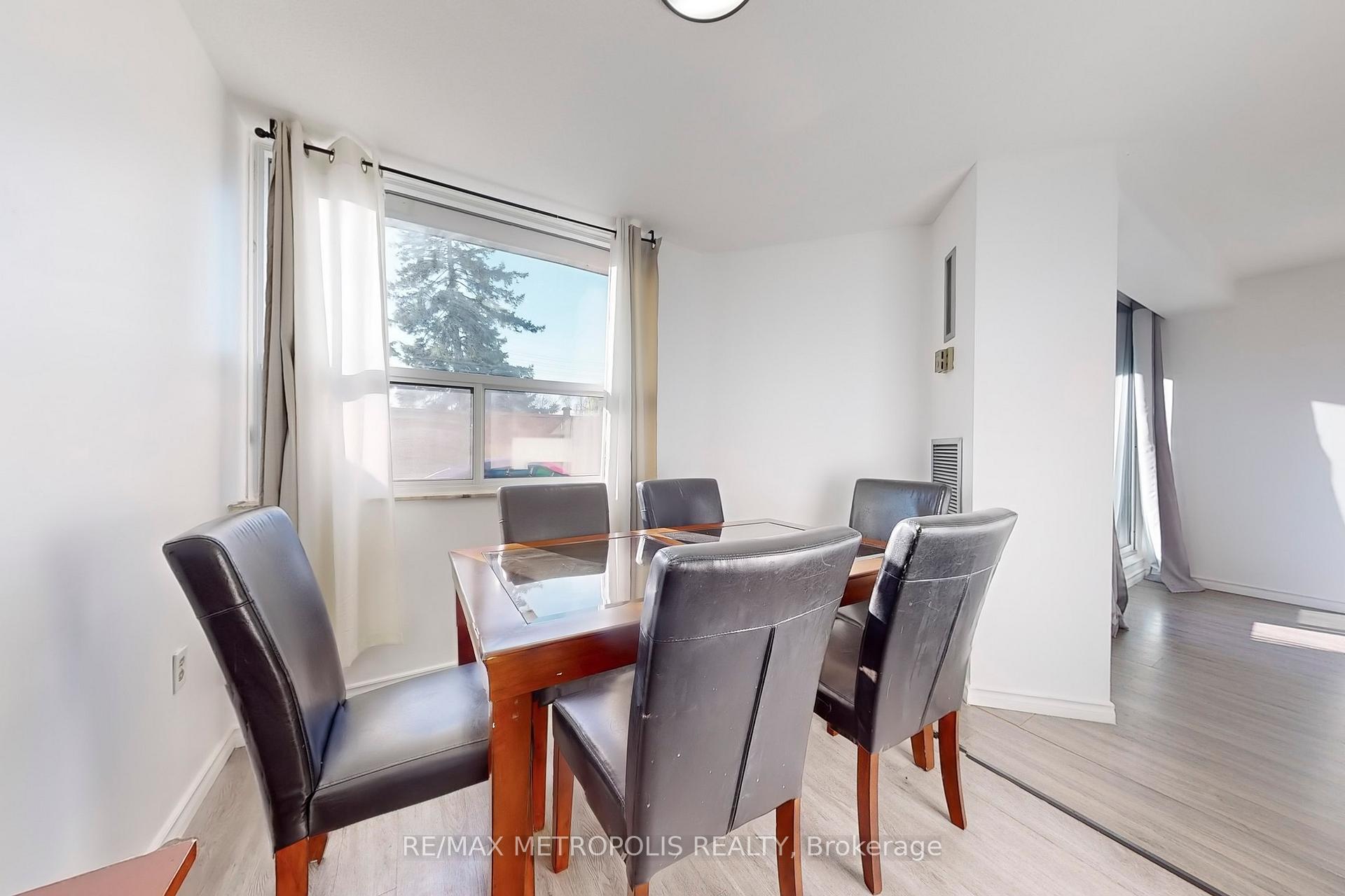 Photo 8 of Unit 106, 4060 Lawrence Avenue E, Scarborough, West Hill — HOMEH