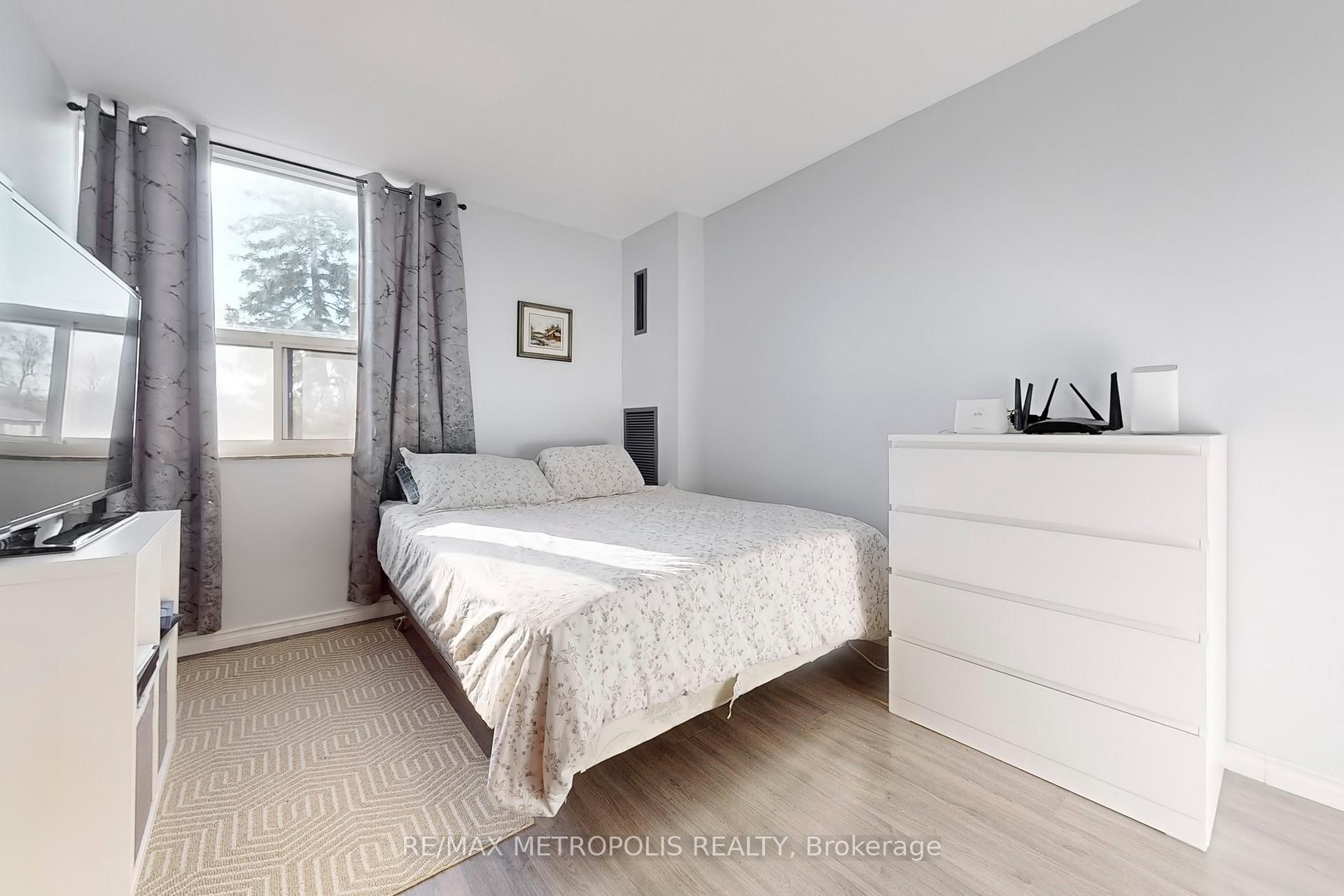 Photo 13 of Unit 106, 4060 Lawrence Avenue E, Scarborough, West Hill — HOMEH