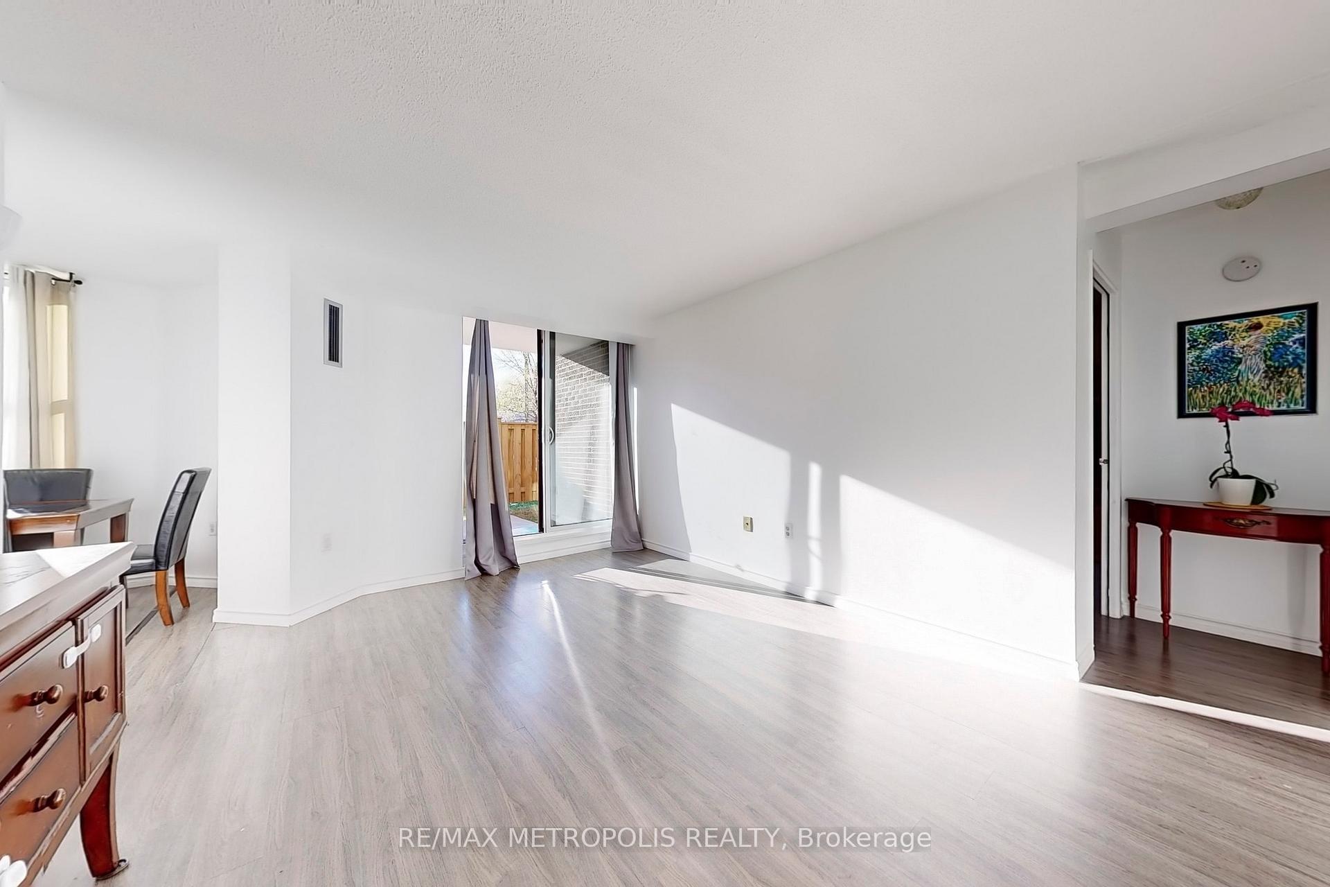 Photo 17 of Unit 106, 4060 Lawrence Avenue E, Scarborough, West Hill — HOMEH