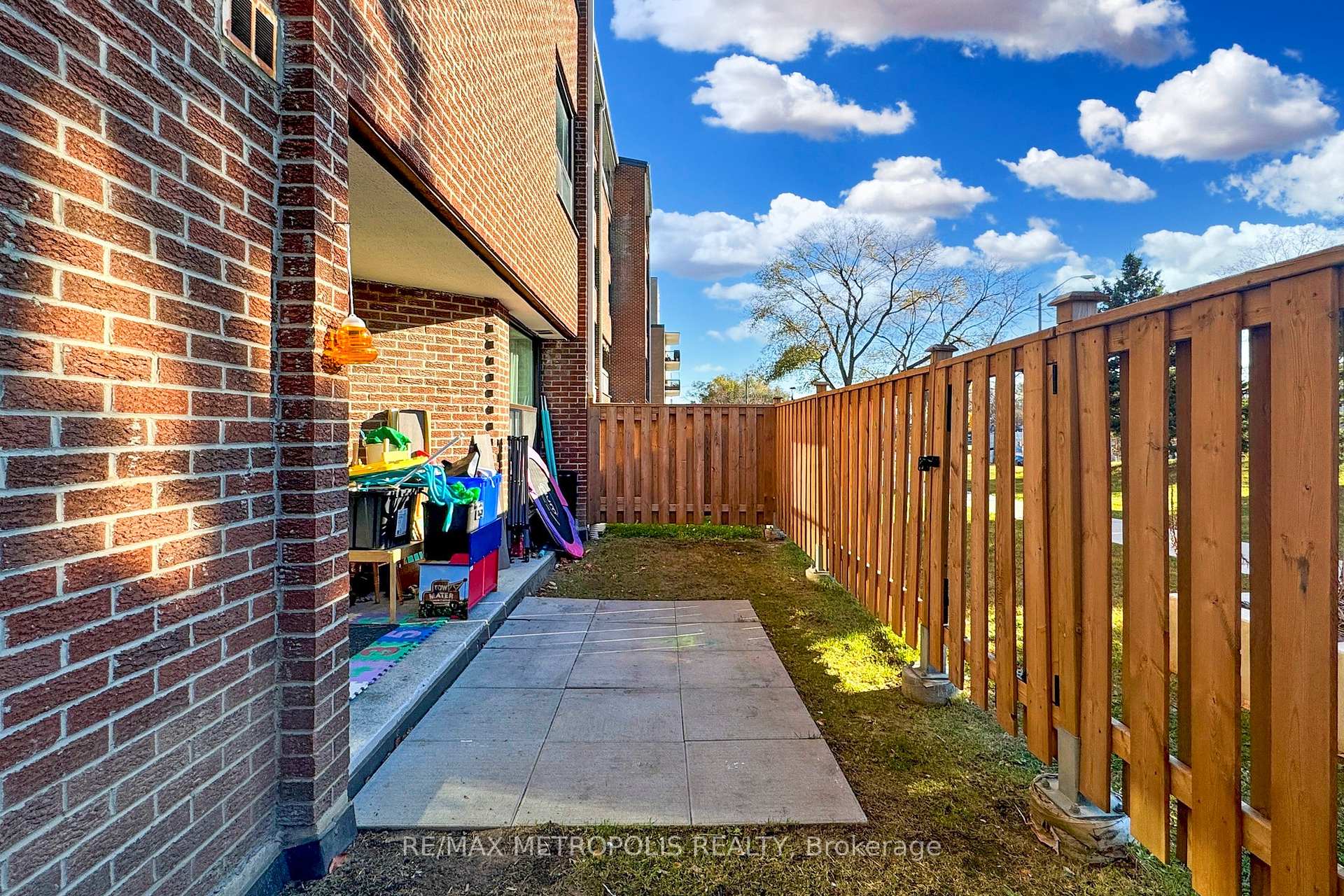Photo 18 of Unit 106, 4060 Lawrence Avenue E, Scarborough, West Hill — HOMEH