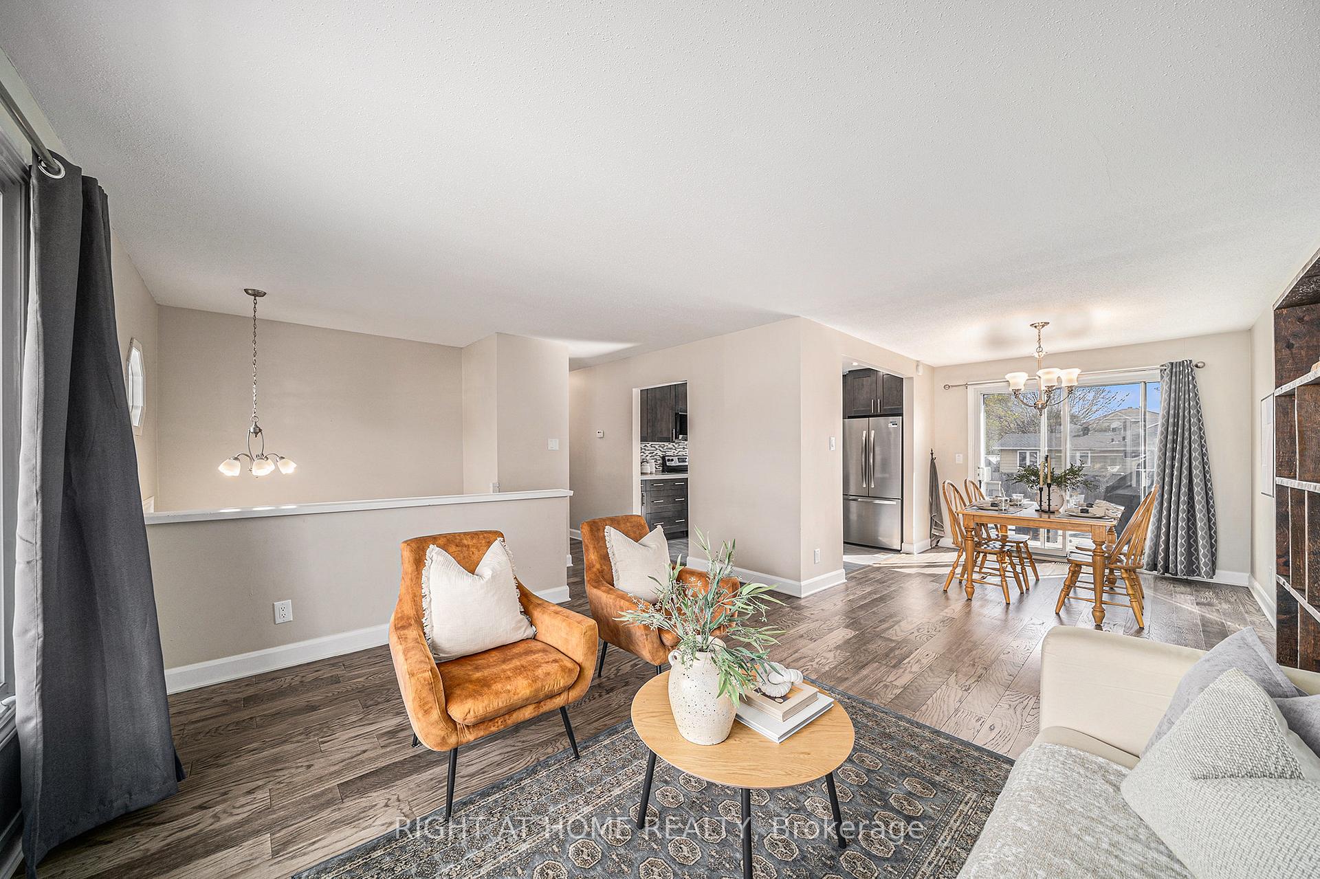 Photo 10 of 51 Keewatin Crescent, Ottawa, Borden Farm/Stewart Farm/Carleton Heights/Parkwood Hills — HOMEH