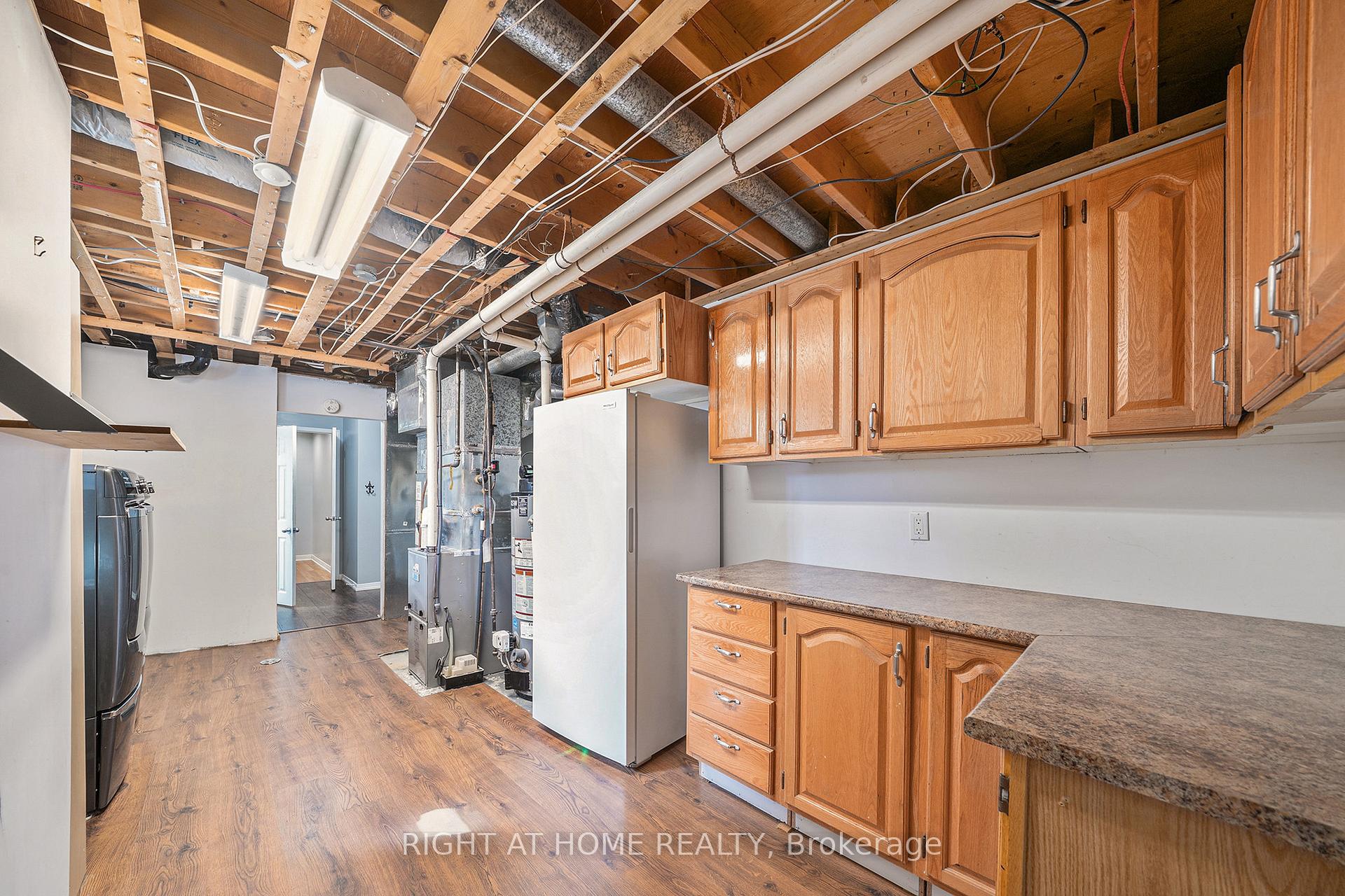 Photo 29 of 51 Keewatin Crescent, Ottawa, Borden Farm/Stewart Farm/Carleton Heights/Parkwood Hills — HOMEH