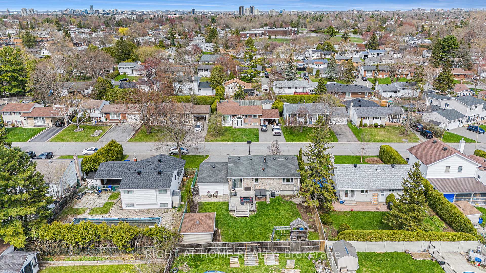 Photo 48 of 51 Keewatin Crescent, Ottawa, Borden Farm/Stewart Farm/Carleton Heights/Parkwood Hills — HOMEH