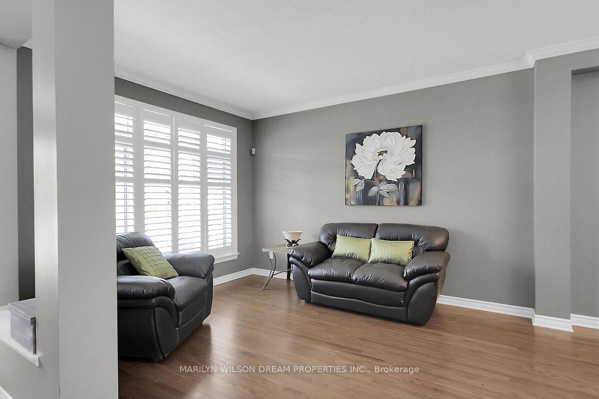 Photo 5 of 652 Netley Circle, Ottawa, Blossom Park/Kemp Park/Findlay Creek — HOMEH