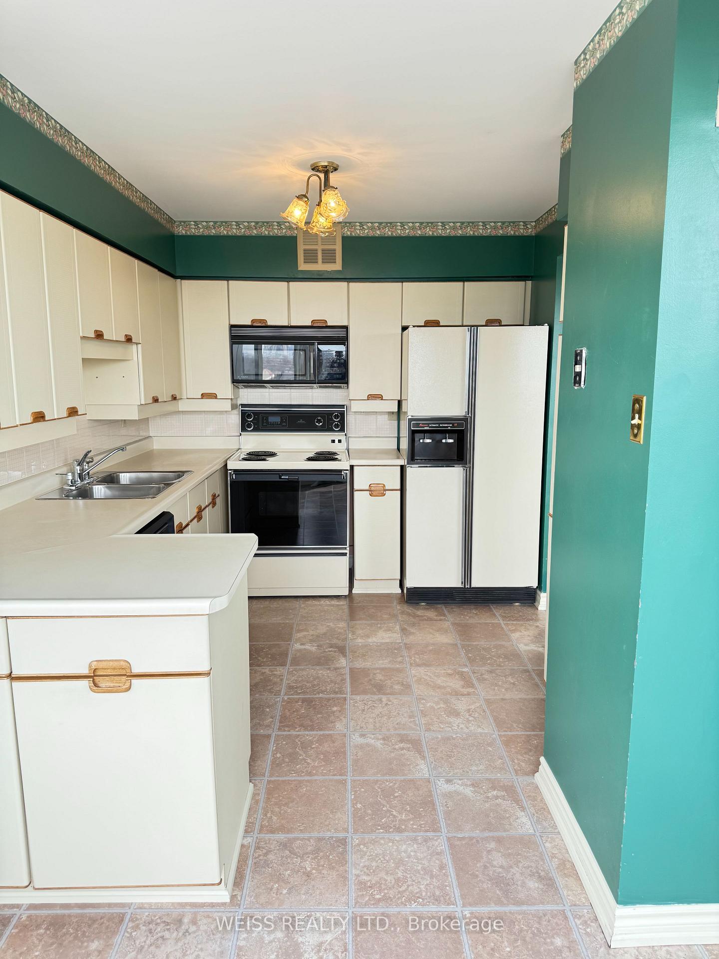Photo 10 of Unit PH11, 55 Austin Drive, Markham, Markville — HOMEH