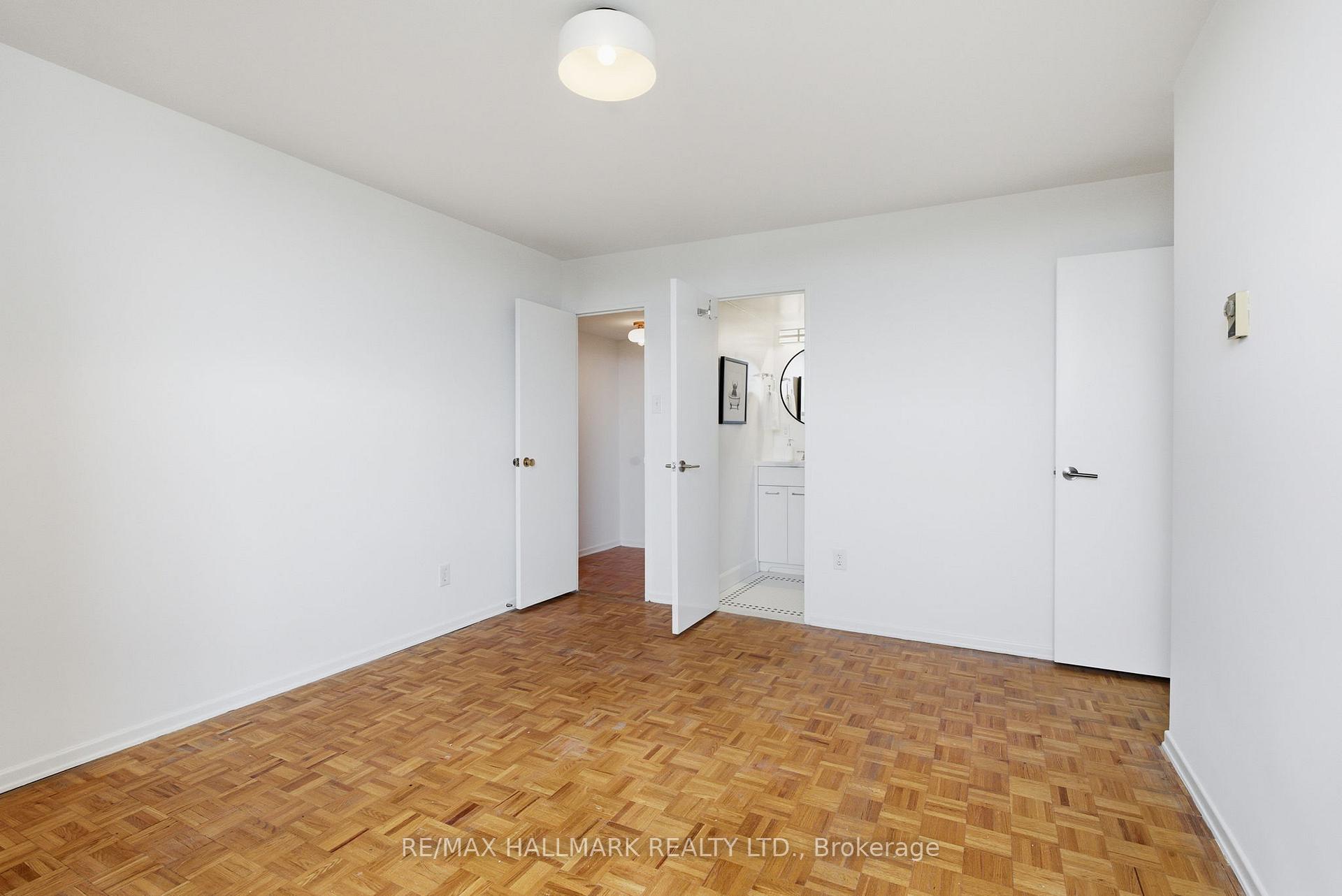 Photo 15 of Unit 802, 980 Broadview Avenue, Toronto, Broadview North — HOMEH