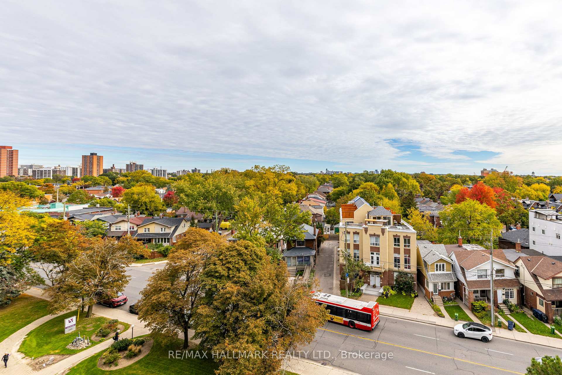 Photo 21 of Unit 802, 980 Broadview Avenue, Toronto, Broadview North — HOMEH