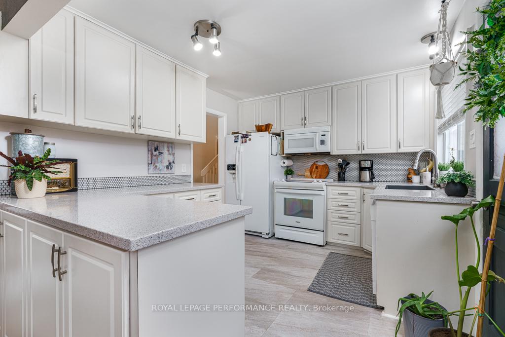 Photo 6 of 1402 Boyd Street, Cornwall — HOMEH