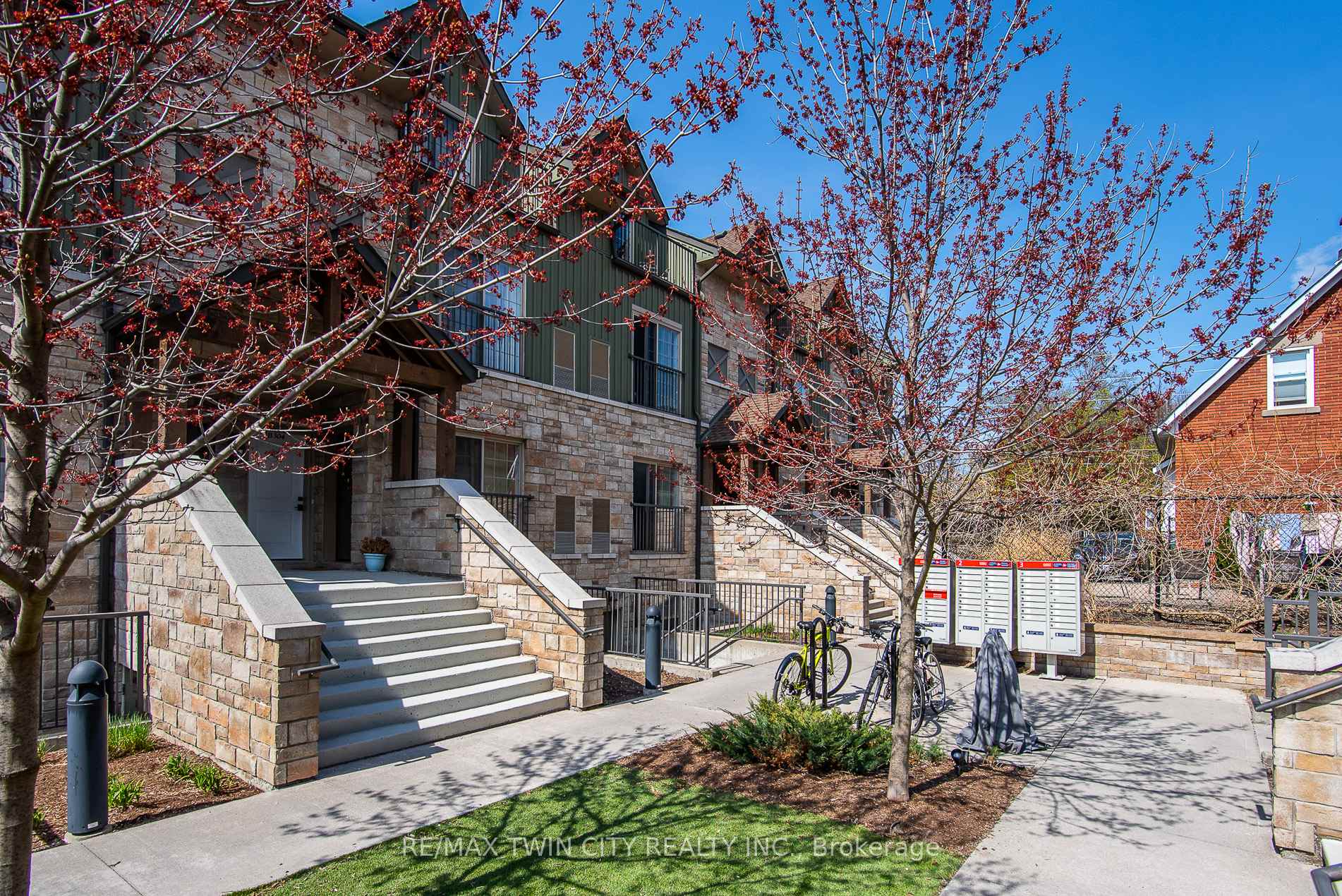 Photo 2 of Unit #B104, 112 Union Street E, Waterloo, Uptown Waterloo — HOMEH