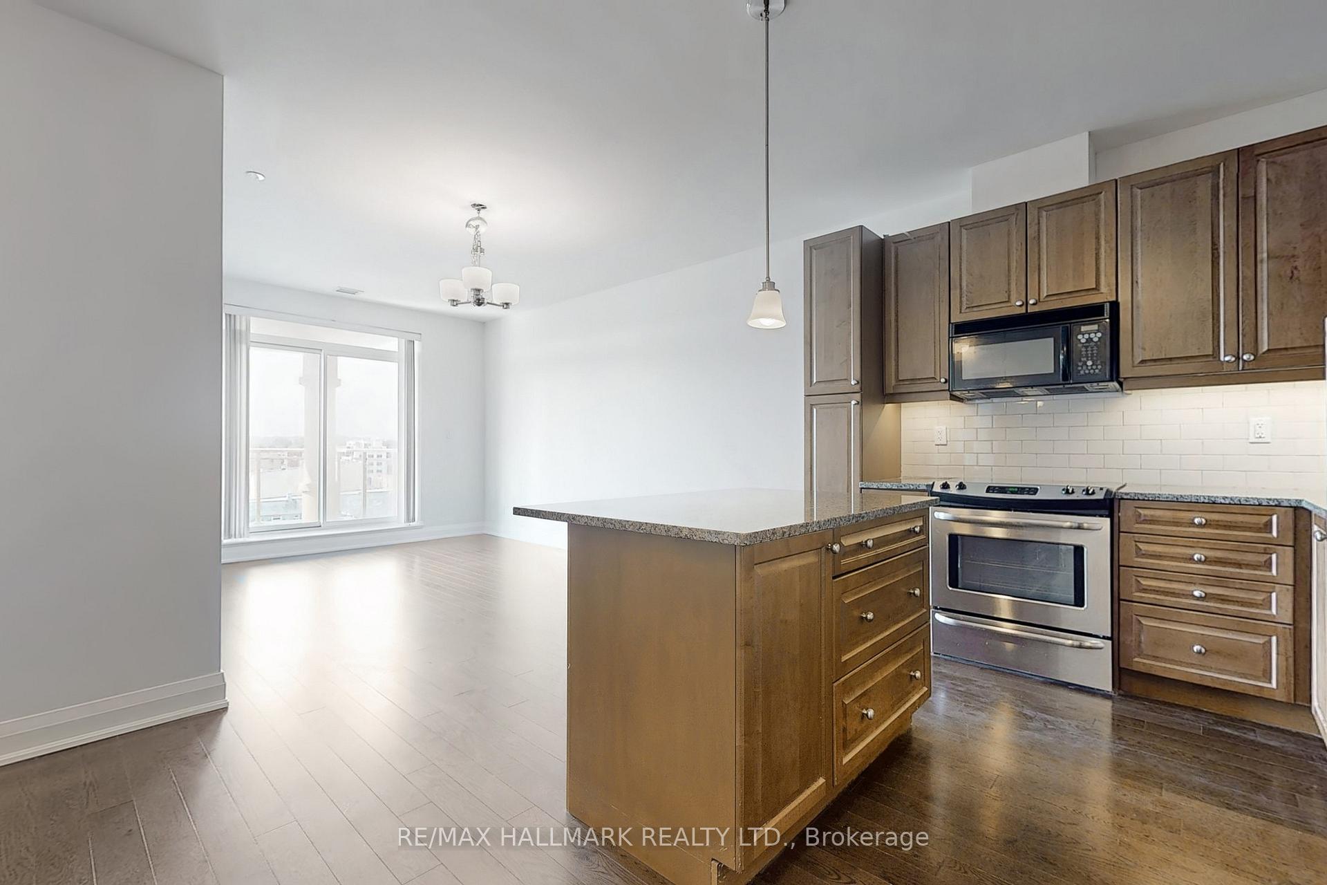 Photo 17 of Unit 607, 15277 Yonge Street, Aurora, Aurora Village — HOMEH