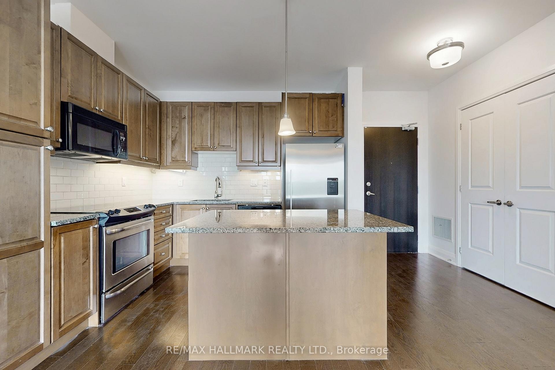 Photo 18 of Unit 607, 15277 Yonge Street, Aurora, Aurora Village — HOMEH