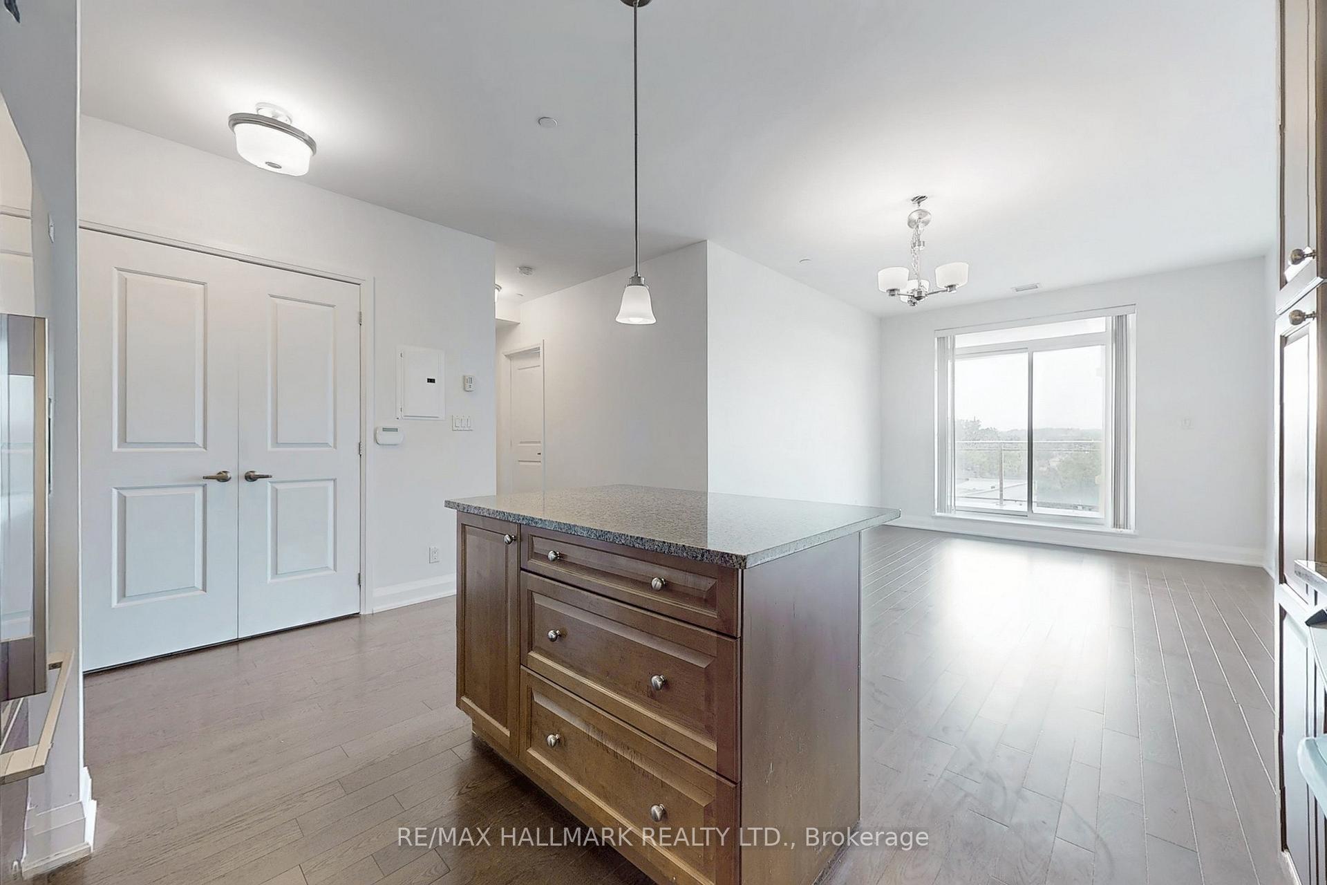 Photo 19 of Unit 607, 15277 Yonge Street, Aurora, Aurora Village — HOMEH