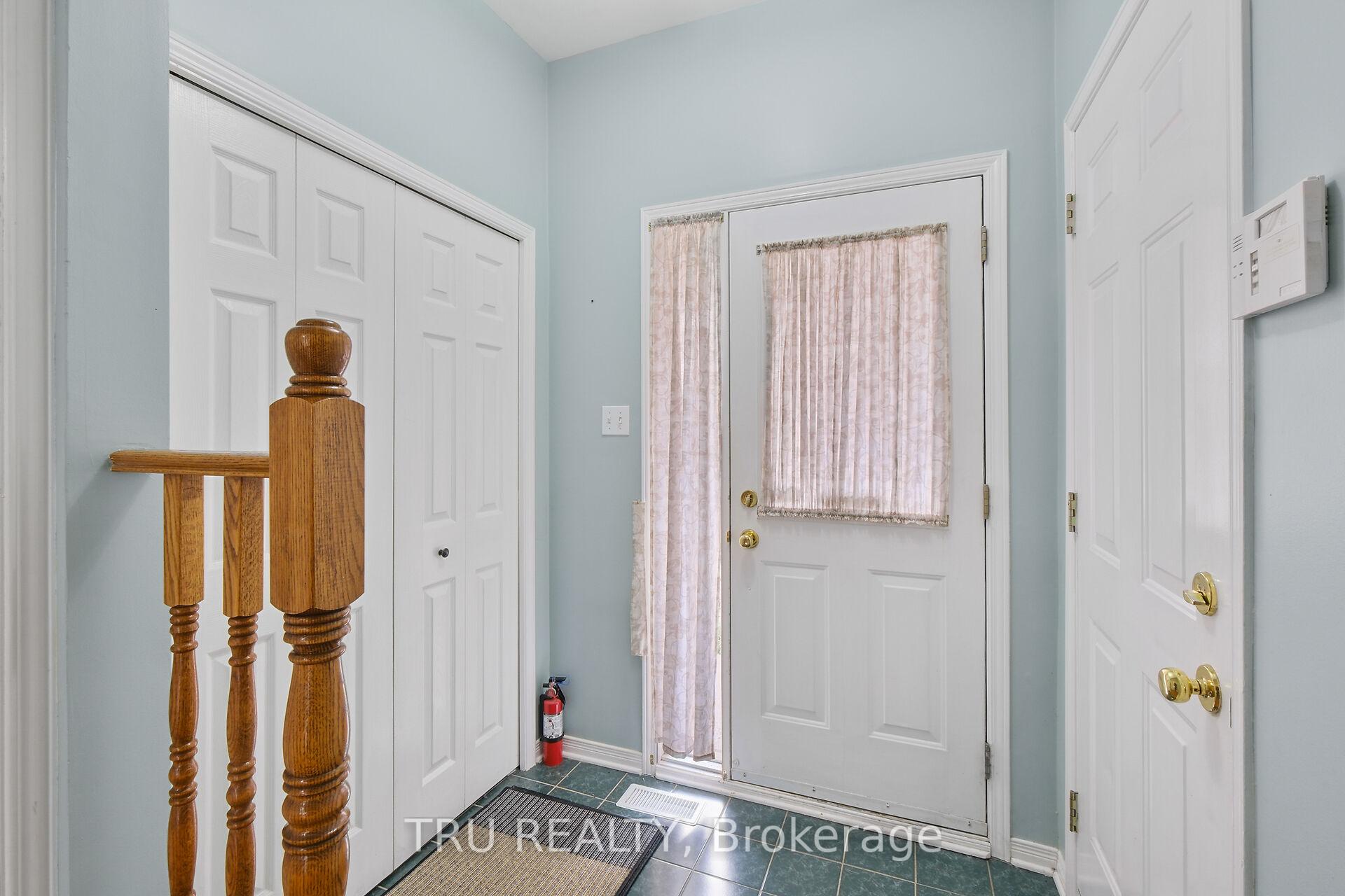 Photo 2 of 4323 Sunwood Crescent, Ottawa, Carson Grove — HOMEH