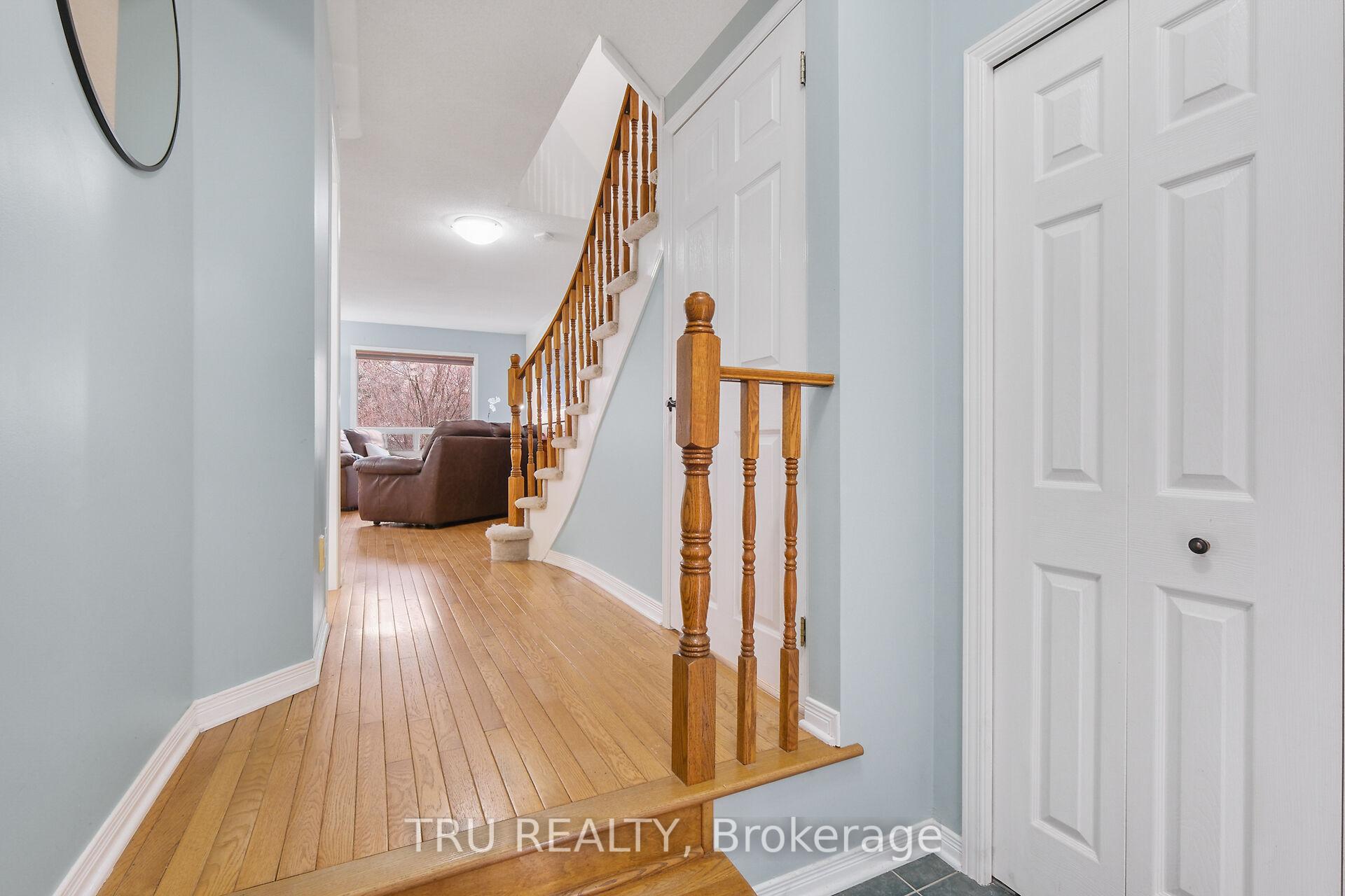 Photo 4 of 4323 Sunwood Crescent, Ottawa, Carson Grove — HOMEH