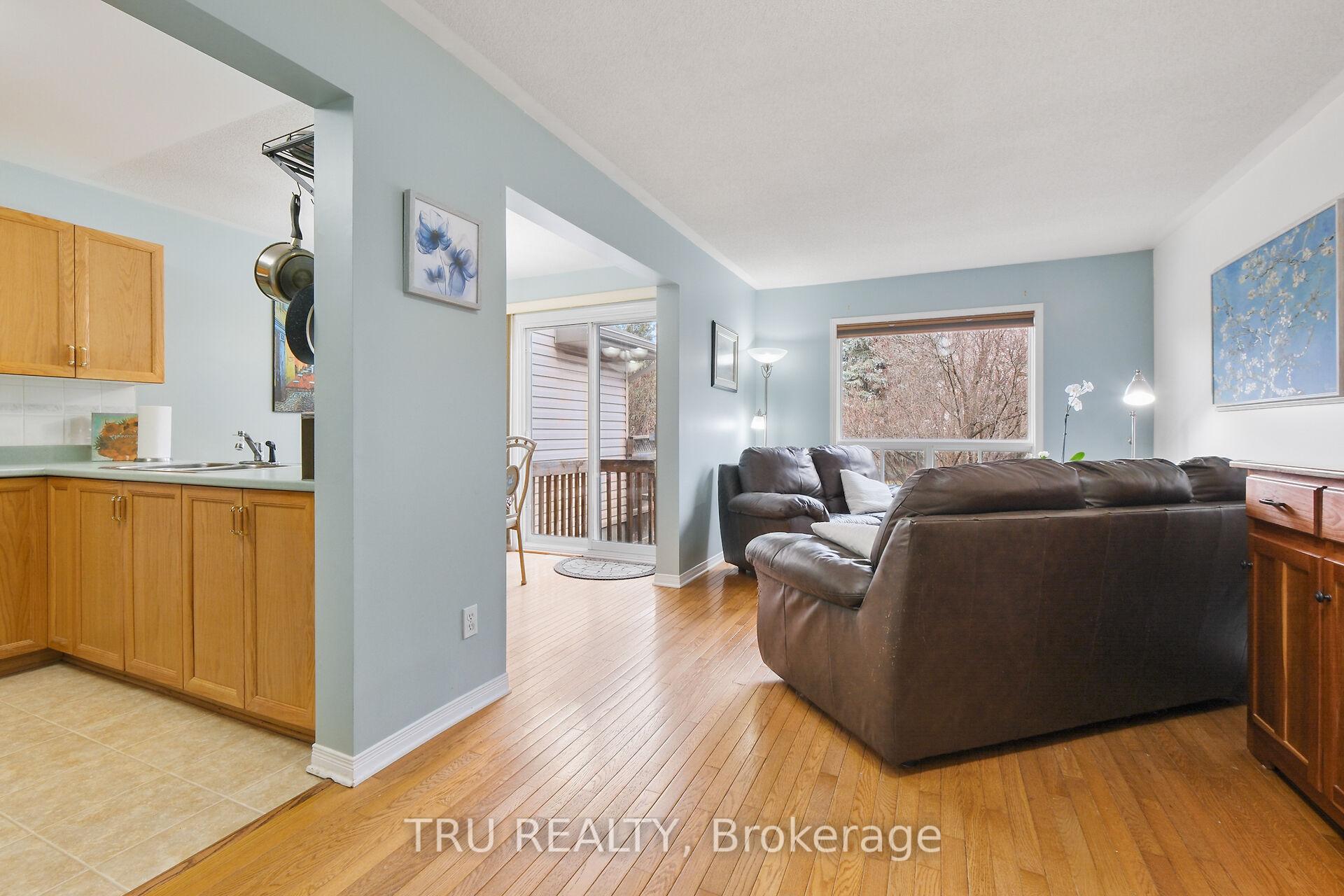Photo 7 of 4323 Sunwood Crescent, Ottawa, Carson Grove — HOMEH