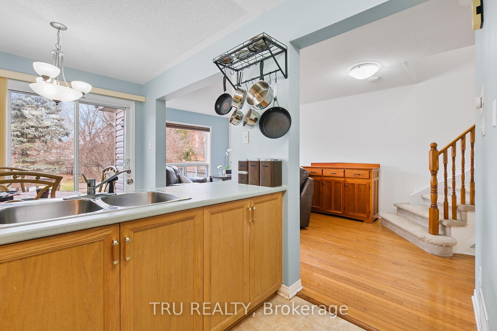 Photo 11 of 4323 Sunwood Crescent, Ottawa, Carson Grove — HOMEH