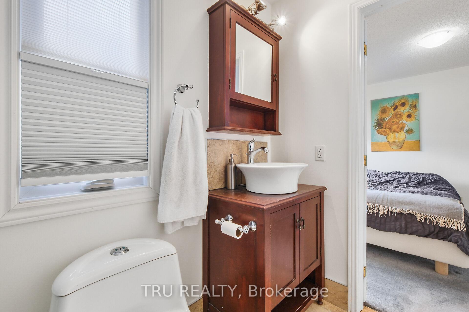 Photo 15 of 4323 Sunwood Crescent, Ottawa, Carson Grove — HOMEH