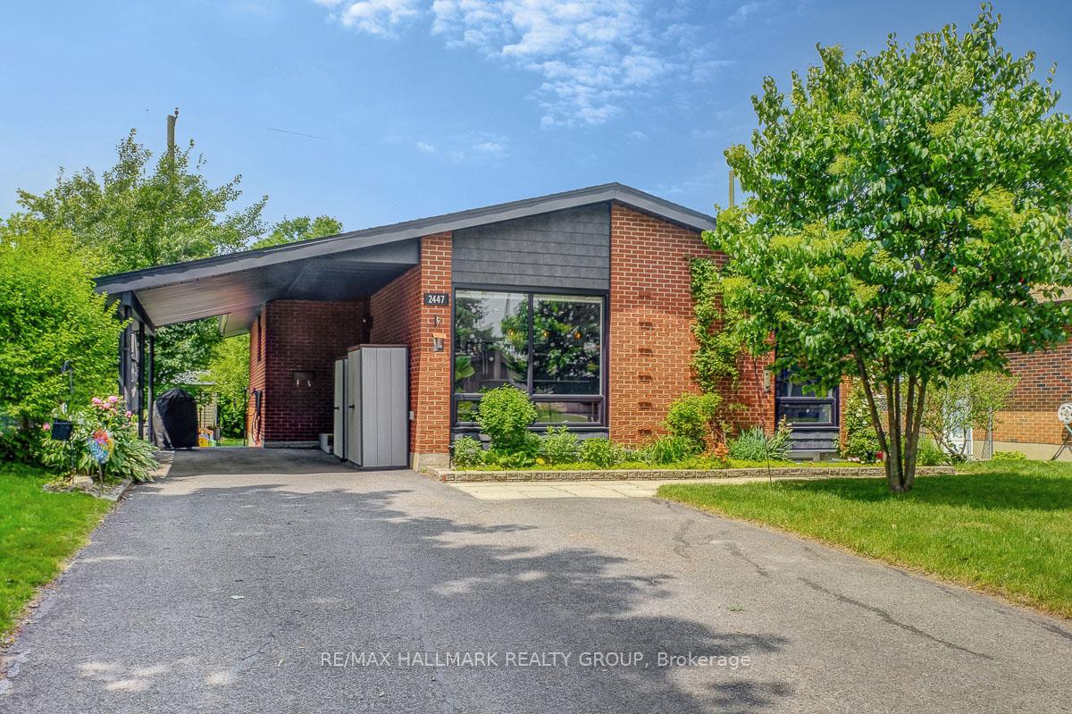 Photo 2 of 2447 Magnus Avenue, Ottawa, Hawthorne Meadows — HOMEH