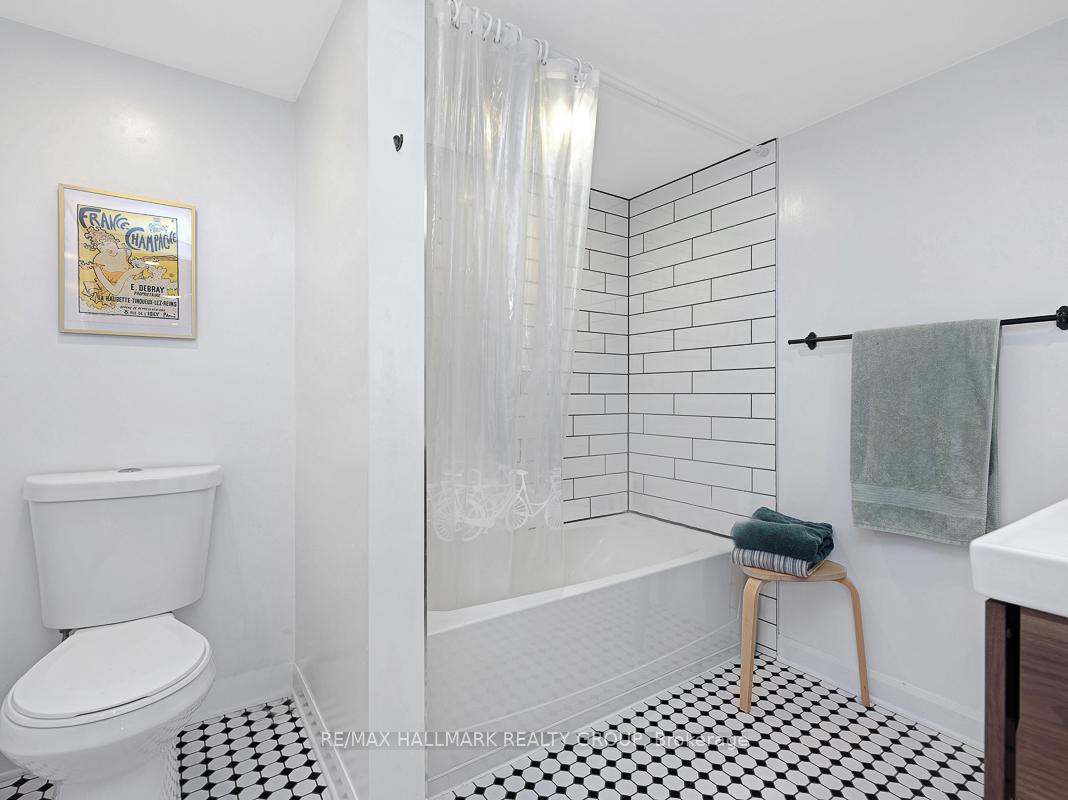 Photo 37 of 2447 Magnus Avenue, Ottawa, Hawthorne Meadows — HOMEH