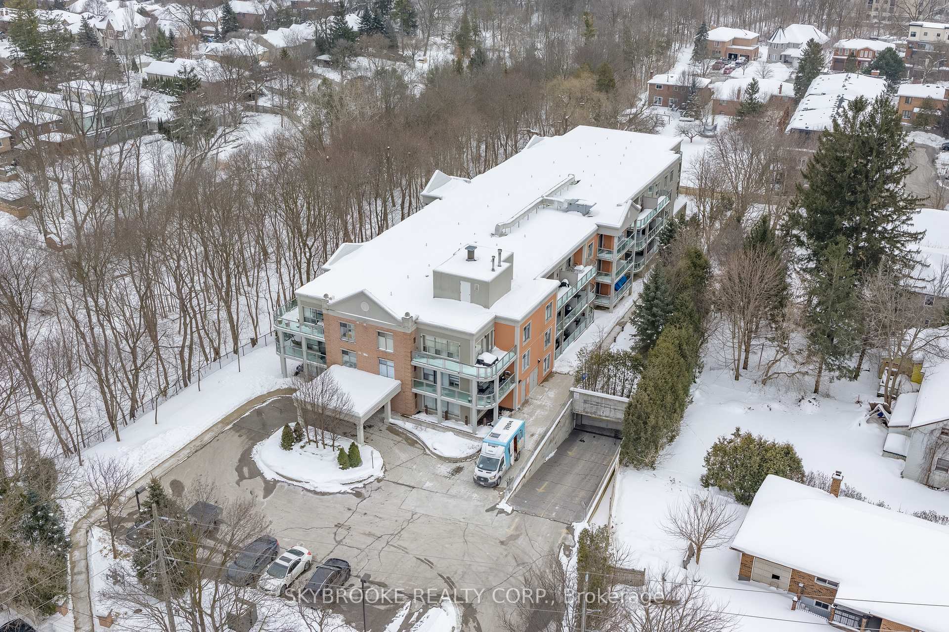 Photo 1 of Unit 302, 245 Pine Grove Road, Vaughan, East Woodbridge — HOMEH