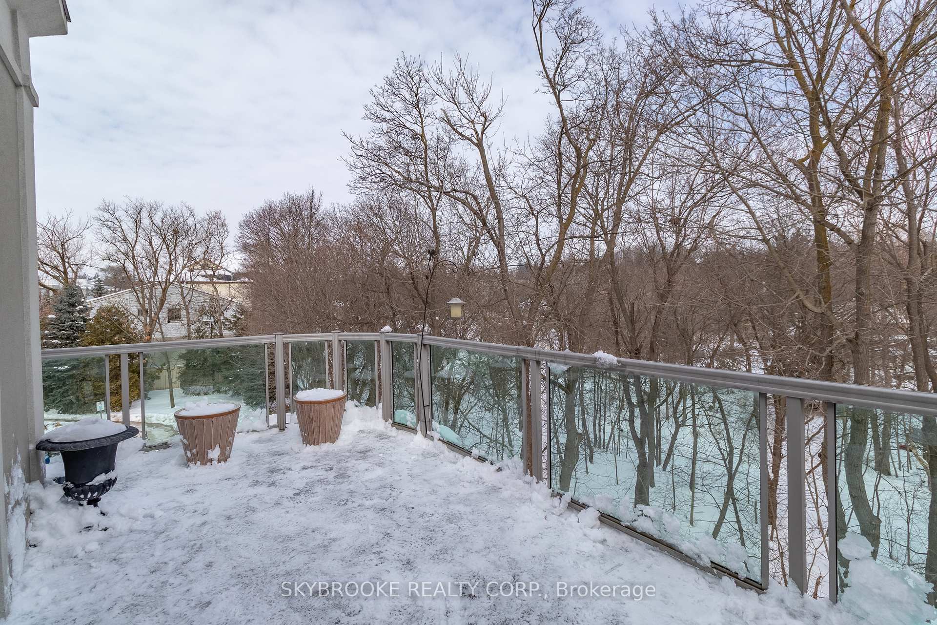 Photo 16 of Unit 302, 245 Pine Grove Road, Vaughan, East Woodbridge — HOMEH