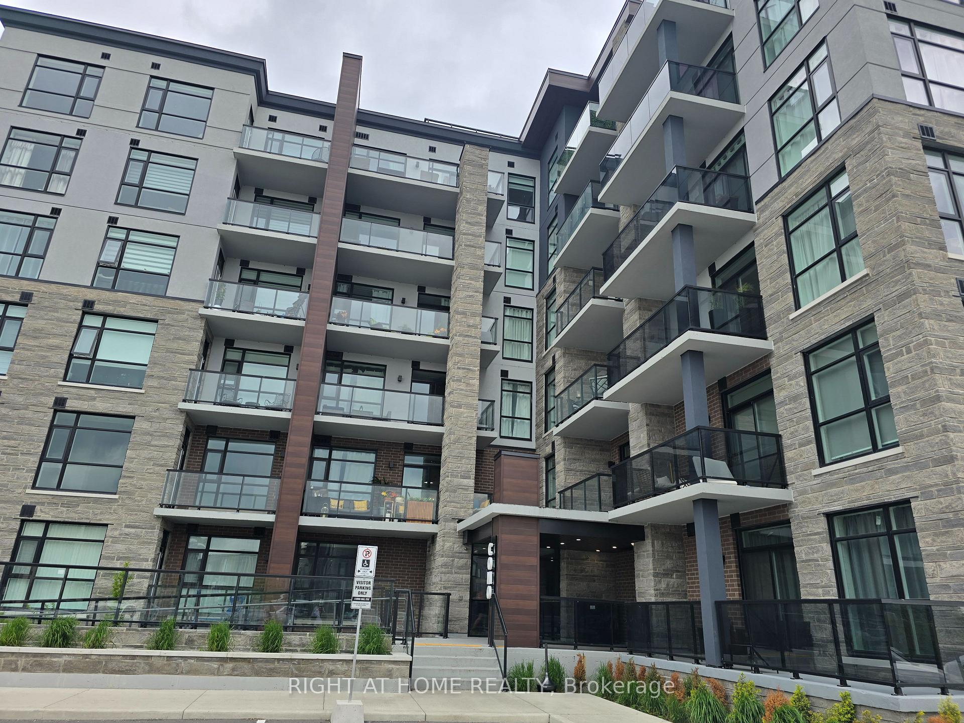 Front of Unit 522, 600 North Service Road