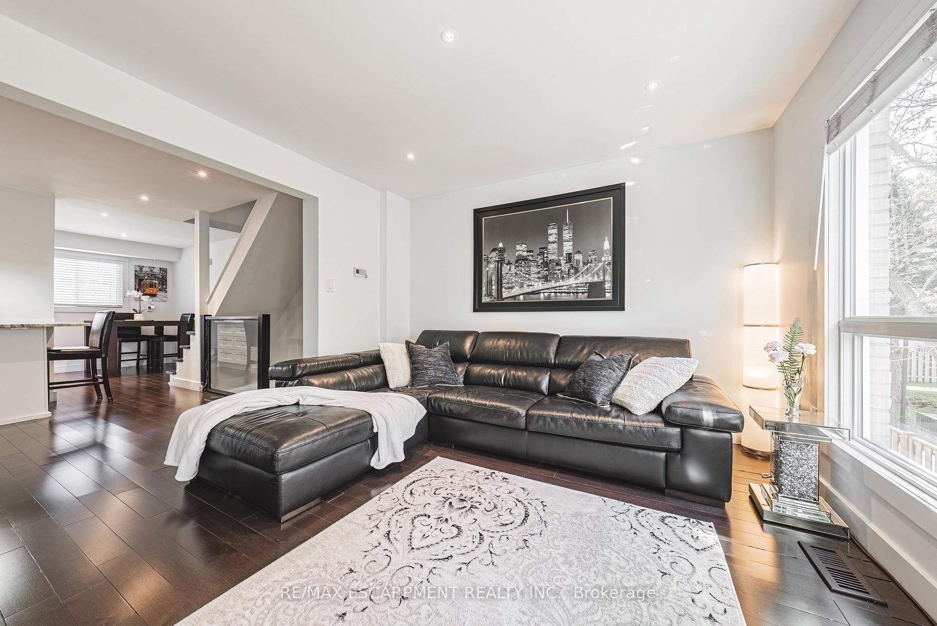Photo 20 of Unit 26, 1155 Paramount Drive, Hamilton, Stoney Creek Mountain — HOMEH
