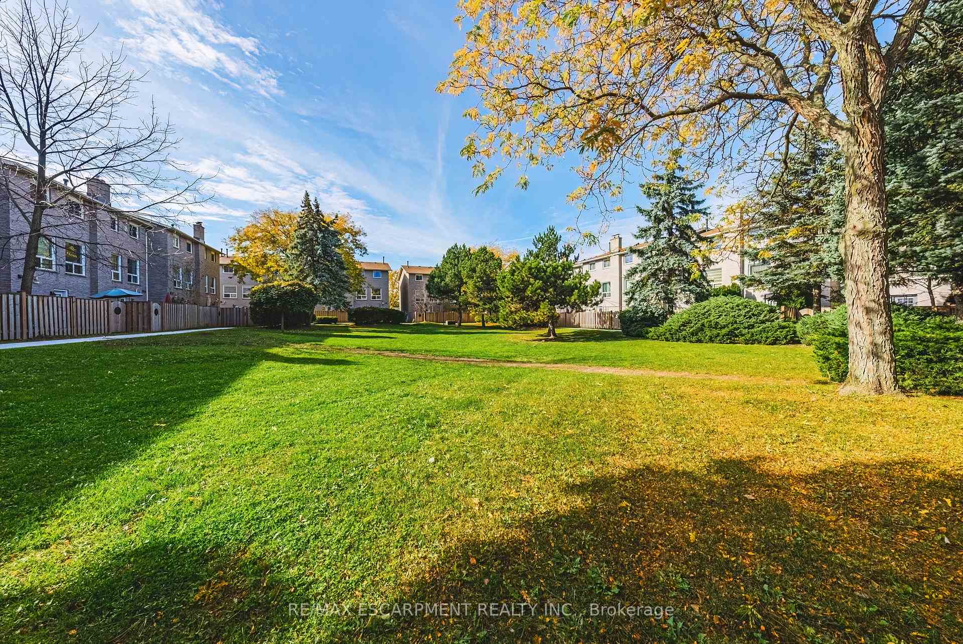 Photo 39 of Unit 26, 1155 Paramount Drive, Hamilton, Stoney Creek Mountain — HOMEH