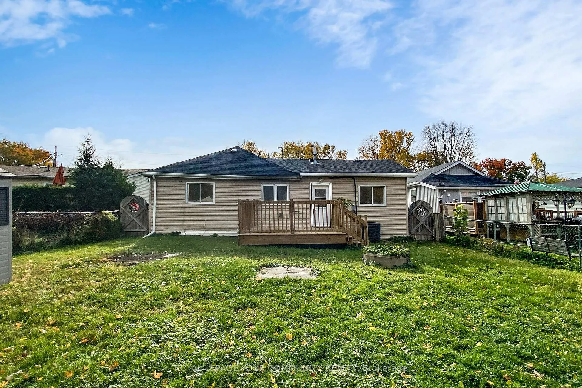 Photo 92 of 240 Royal Road, Georgina, Keswick South — HOMEH