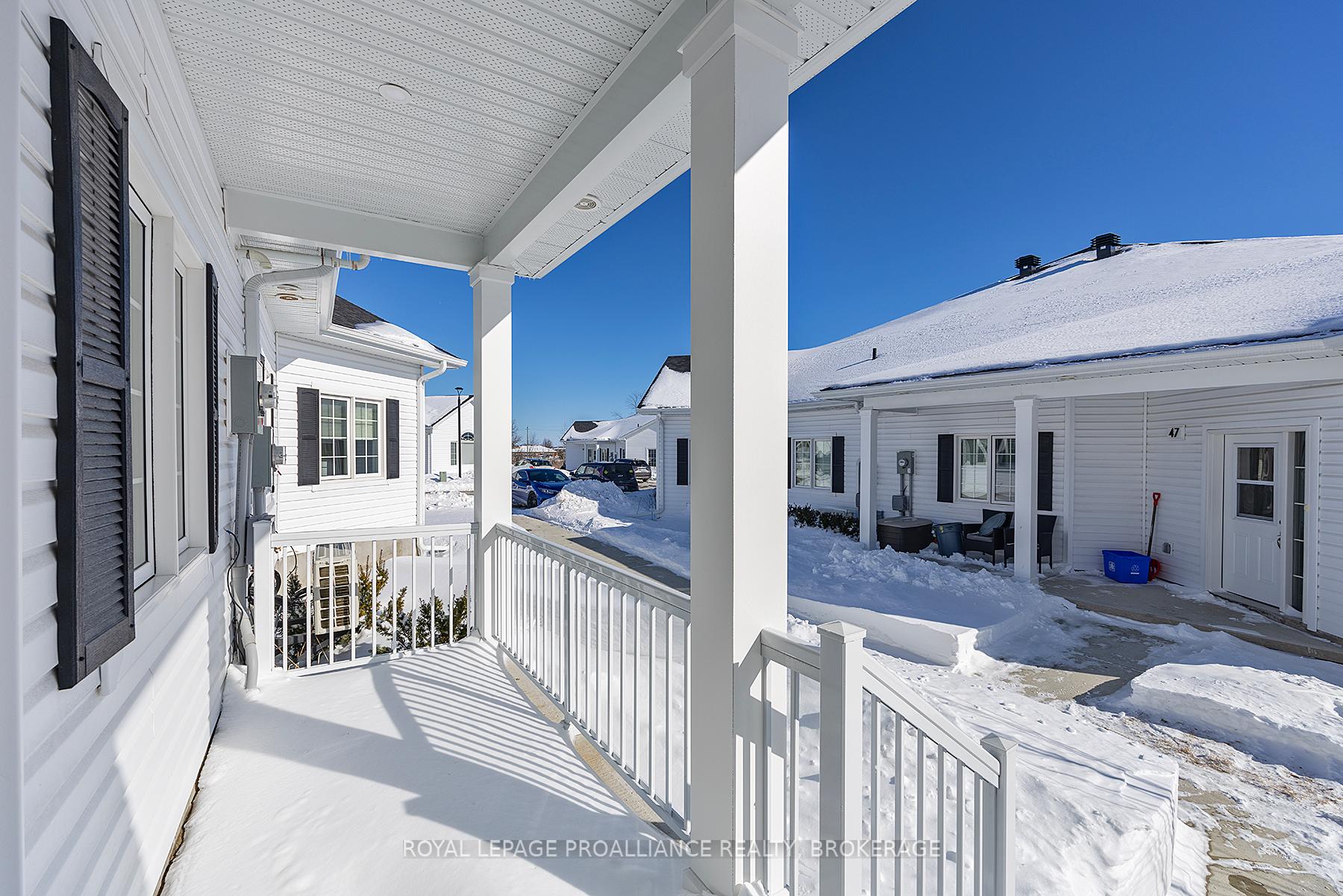 Photo 6 of 49 Lowry Place, Loyalist, Amherstview — HOMEH