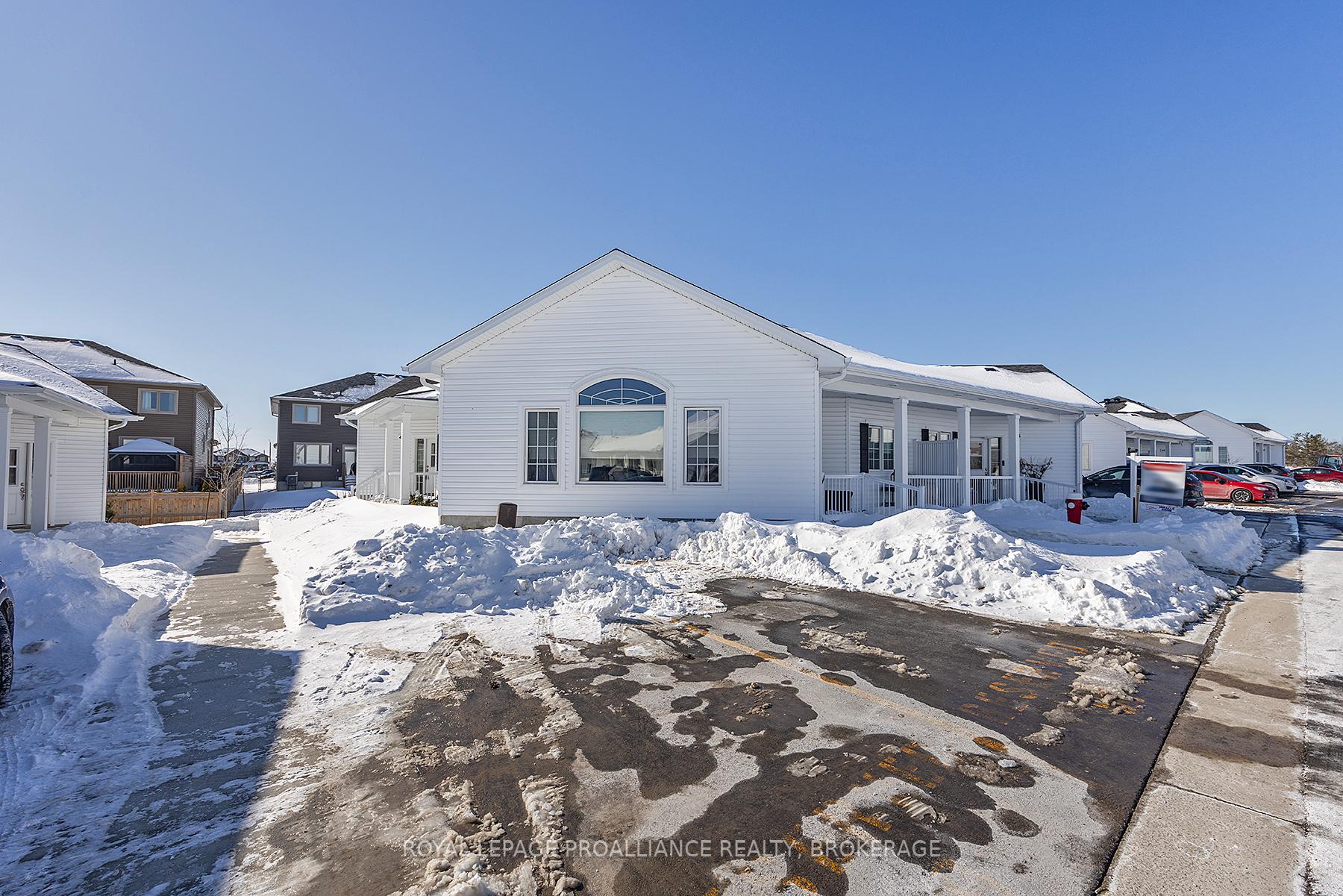 Photo 7 of 49 Lowry Place, Loyalist, Amherstview — HOMEH