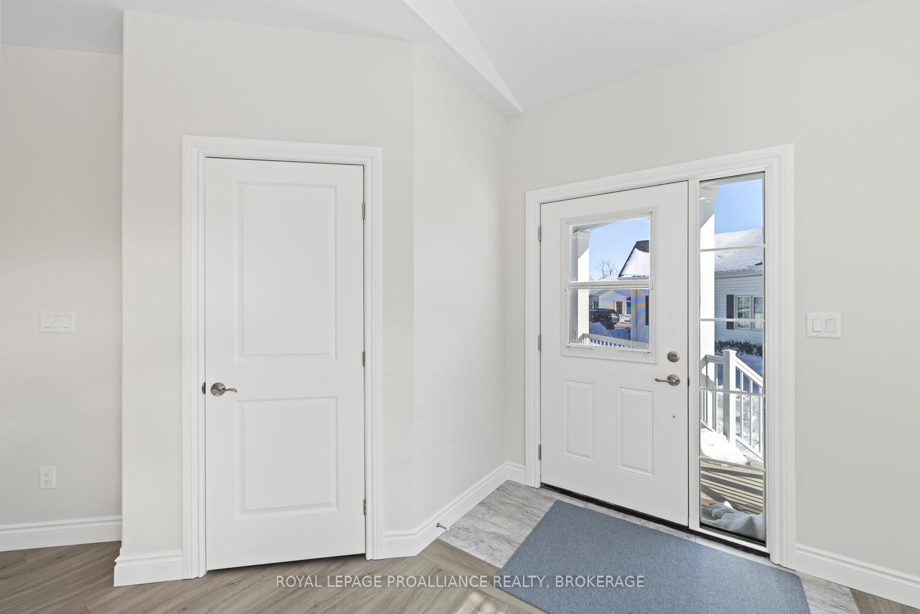 Photo 8 of 49 Lowry Place, Loyalist, Amherstview — HOMEH