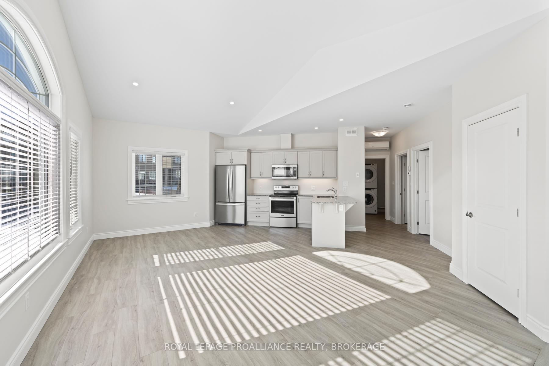 Photo 9 of 49 Lowry Place, Loyalist, Amherstview — HOMEH