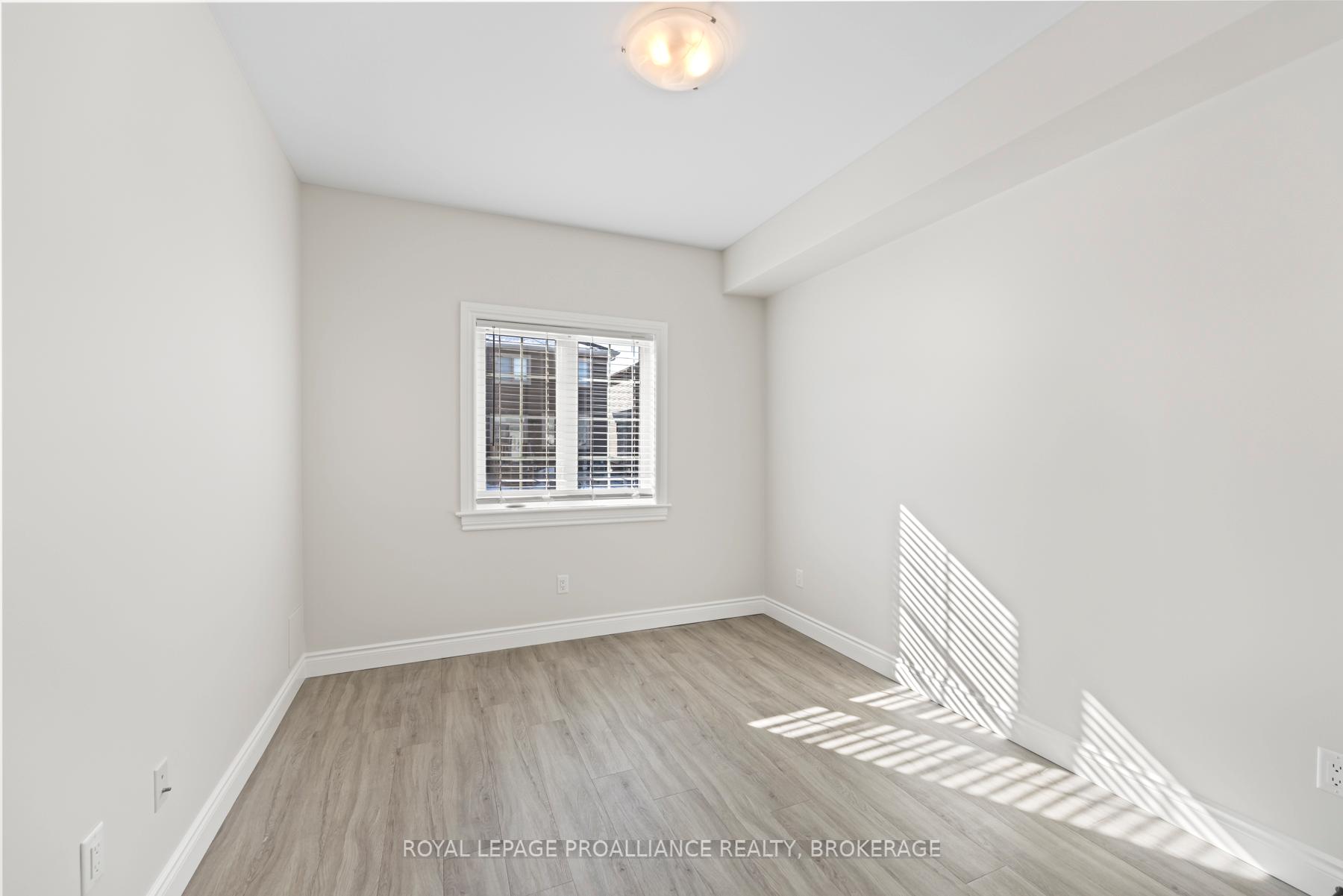 Photo 24 of 49 Lowry Place, Loyalist, Amherstview — HOMEH