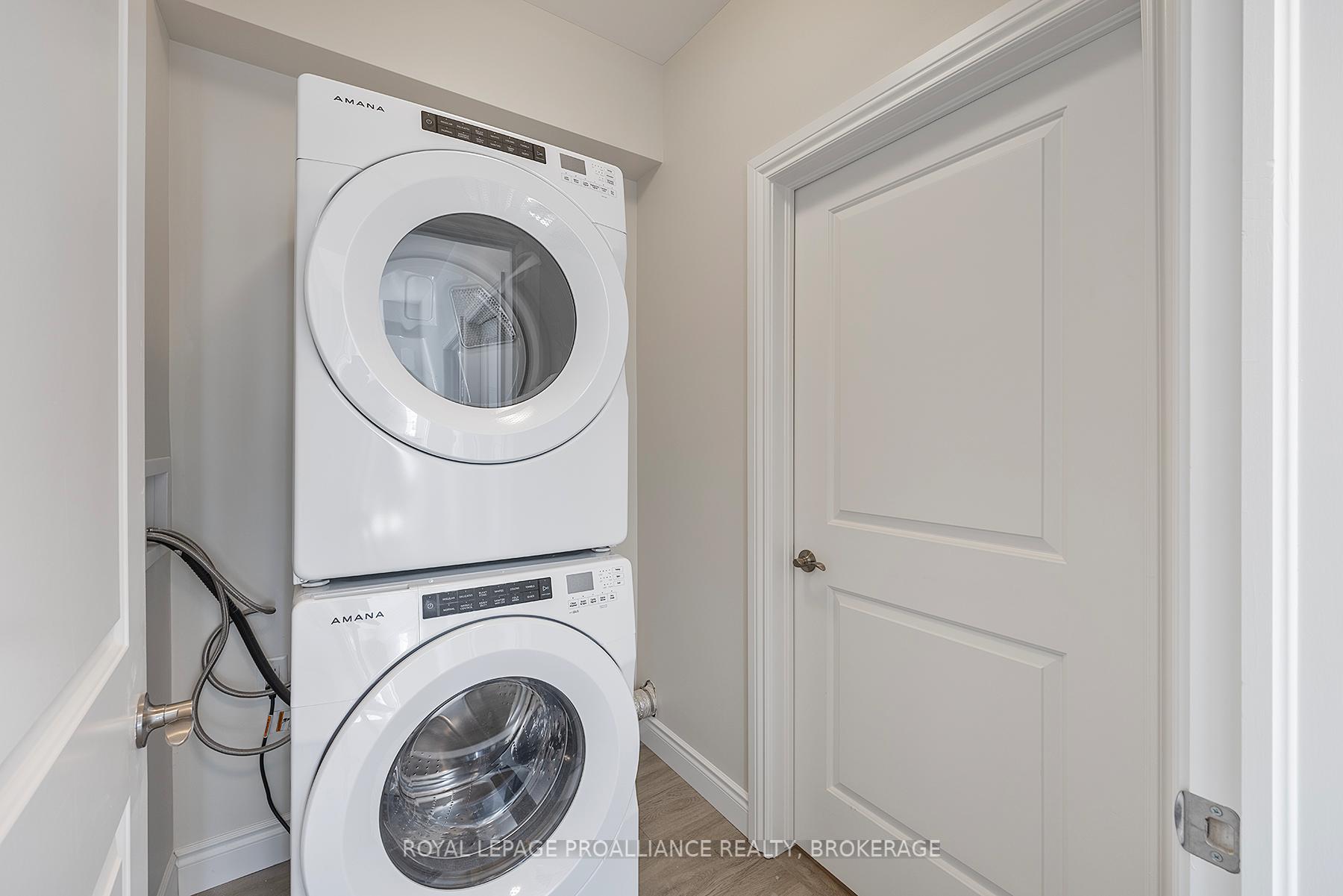 Photo 26 of 49 Lowry Place, Loyalist, Amherstview — HOMEH