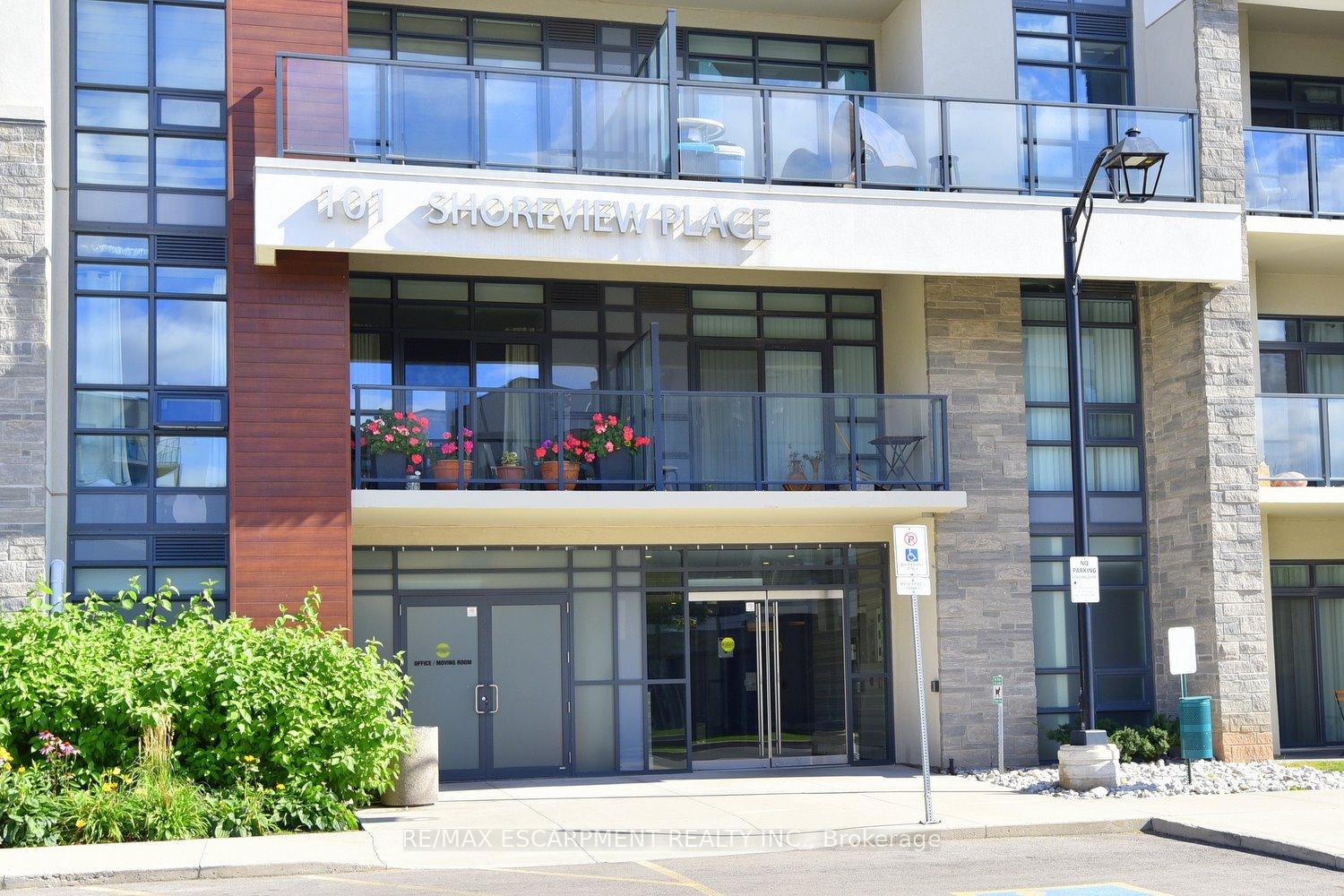 Photo 2 of Unit 214, 101 Shoreview Place, Hamilton, Lakeshore — HOMEH
