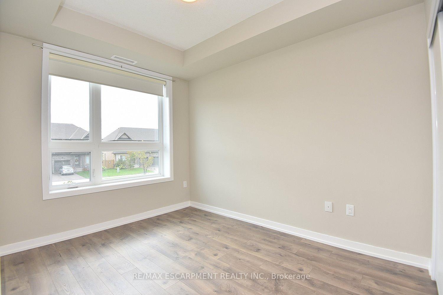 Photo 17 of Unit 214, 101 Shoreview Place, Hamilton, Lakeshore — HOMEH