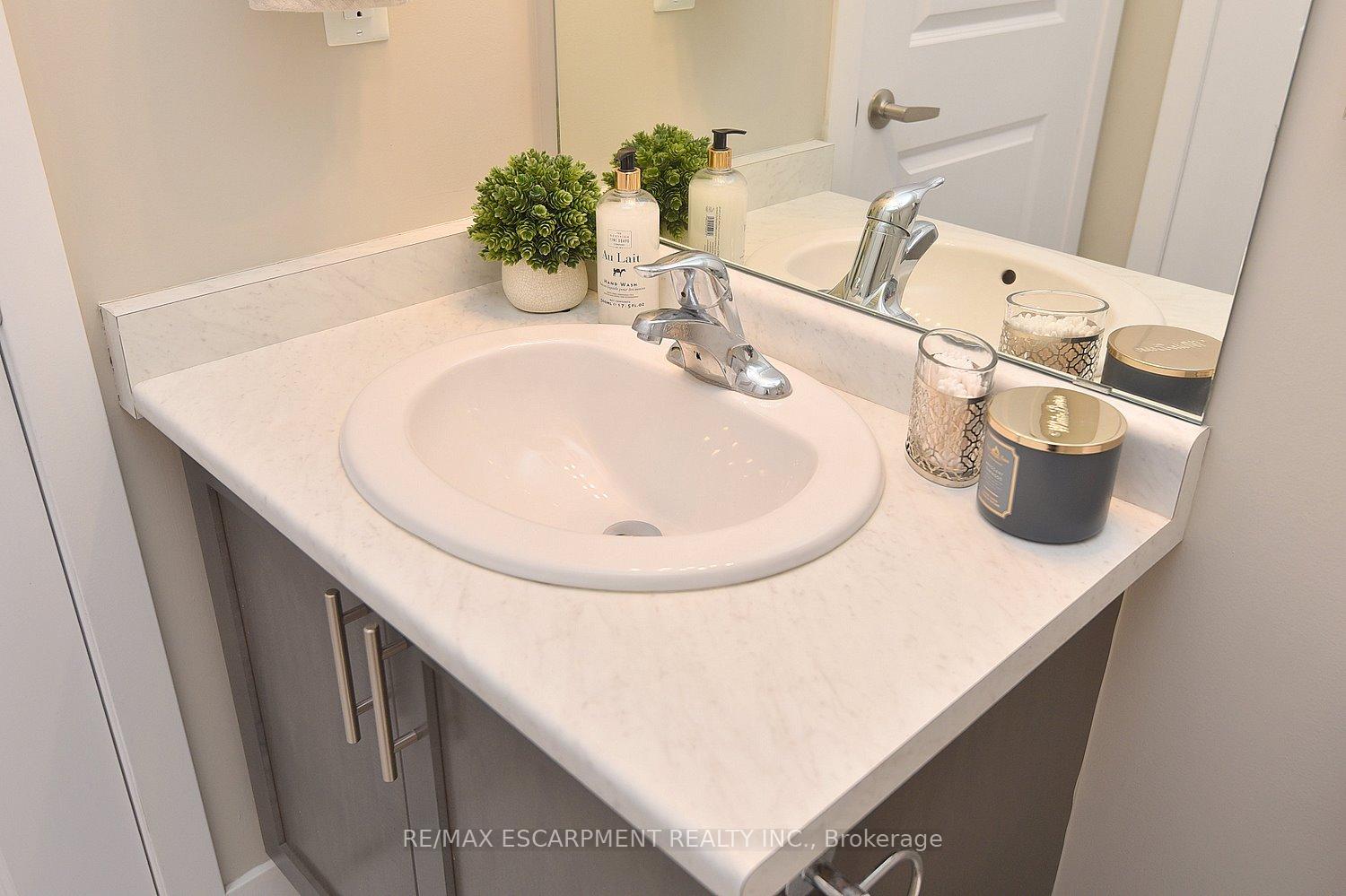 Photo 19 of Unit 214, 101 Shoreview Place, Hamilton, Lakeshore — HOMEH