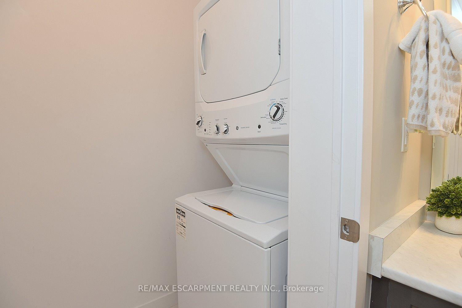 Photo 21 of Unit 214, 101 Shoreview Place, Hamilton, Lakeshore — HOMEH