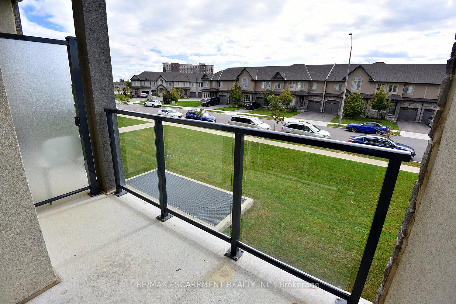 Photo 25 of Unit 214, 101 Shoreview Place, Hamilton, Lakeshore — HOMEH