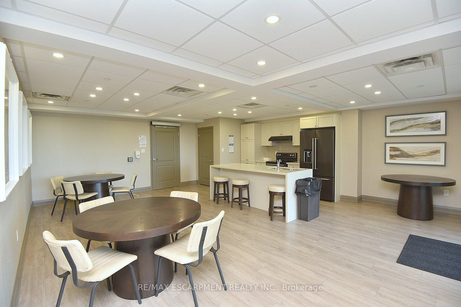 Photo 34 of Unit 214, 101 Shoreview Place, Hamilton, Lakeshore — HOMEH