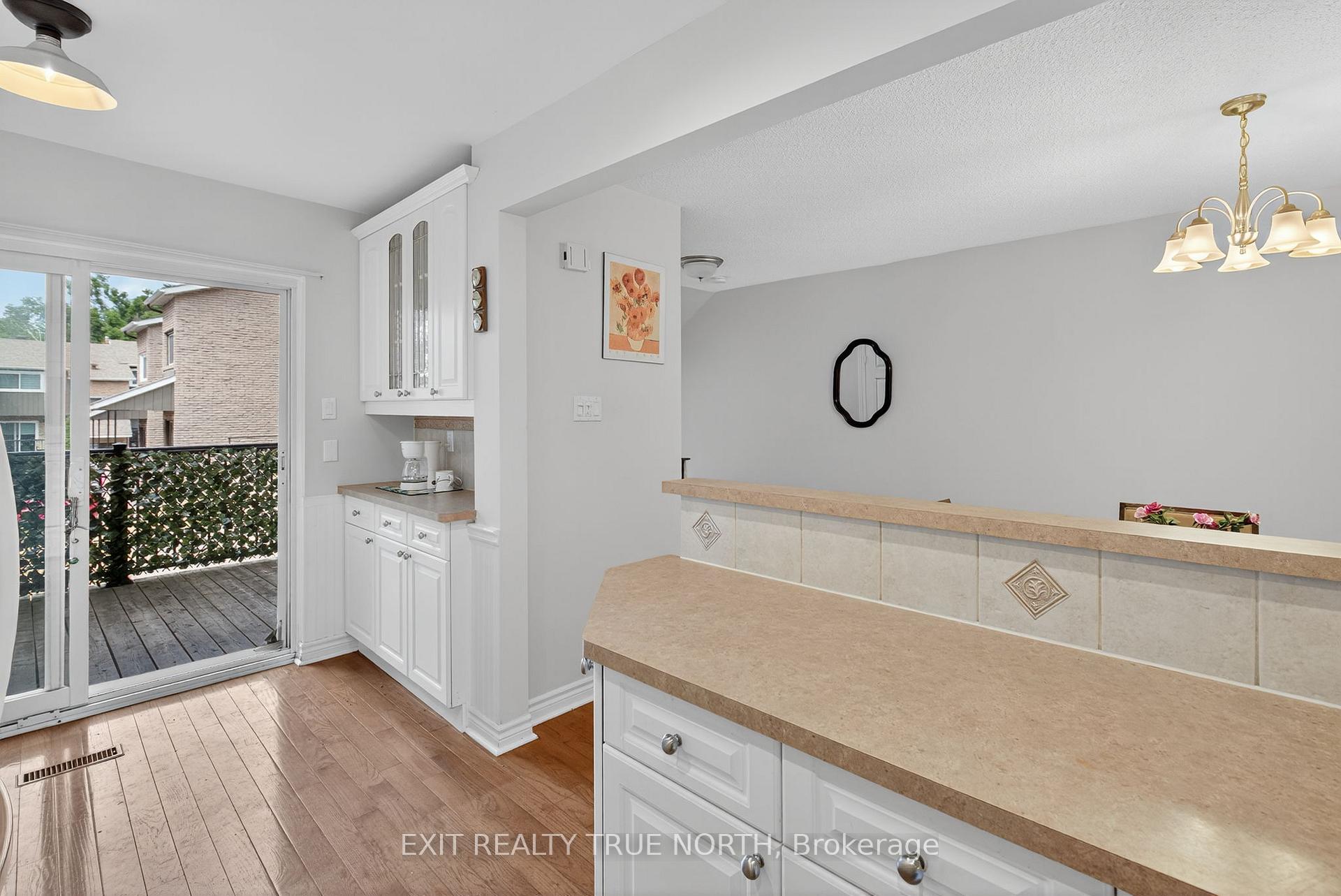 Photo 7 of Unit 9, 17 St Vincent Street, Barrie, North Shore — HOMEH