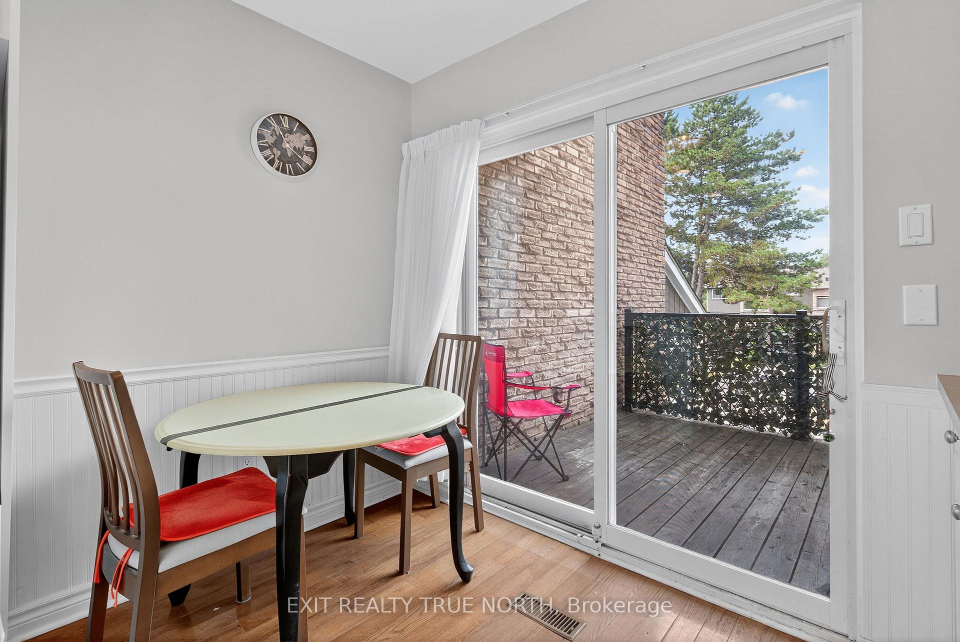 Photo 8 of Unit 9, 17 St Vincent Street, Barrie, North Shore — HOMEH