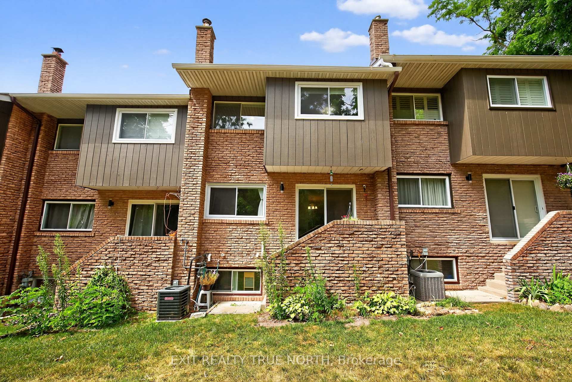 Photo 24 of Unit 9, 17 St Vincent Street, Barrie, North Shore — HOMEH