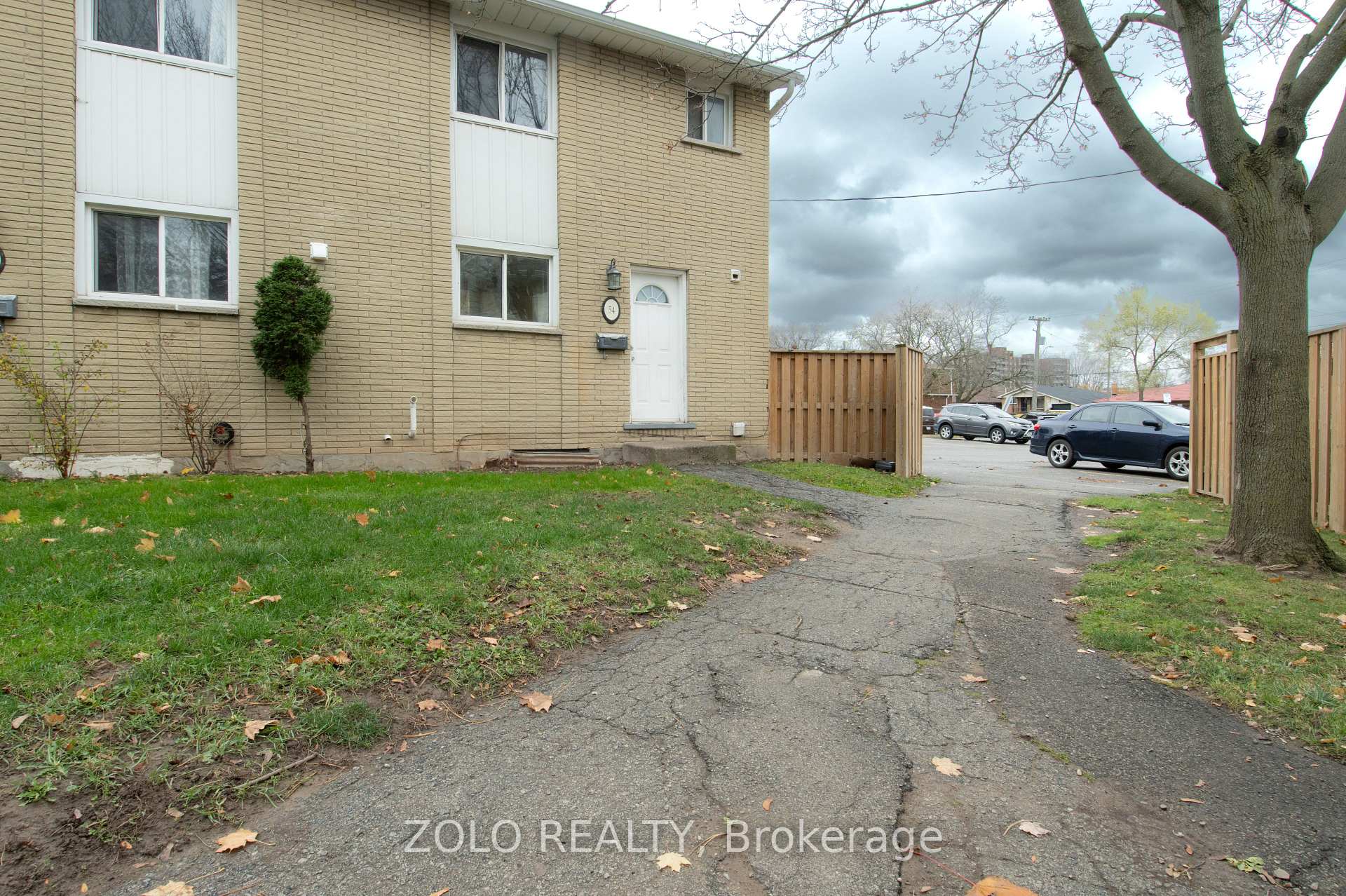 Photo 1 of 54 Riverdale Drive, Hamilton, Riverdale — HOMEH