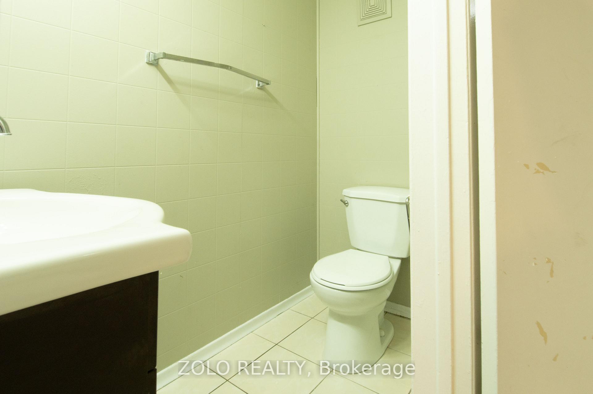 Photo 8 of 54 Riverdale Drive, Hamilton, Riverdale — HOMEH