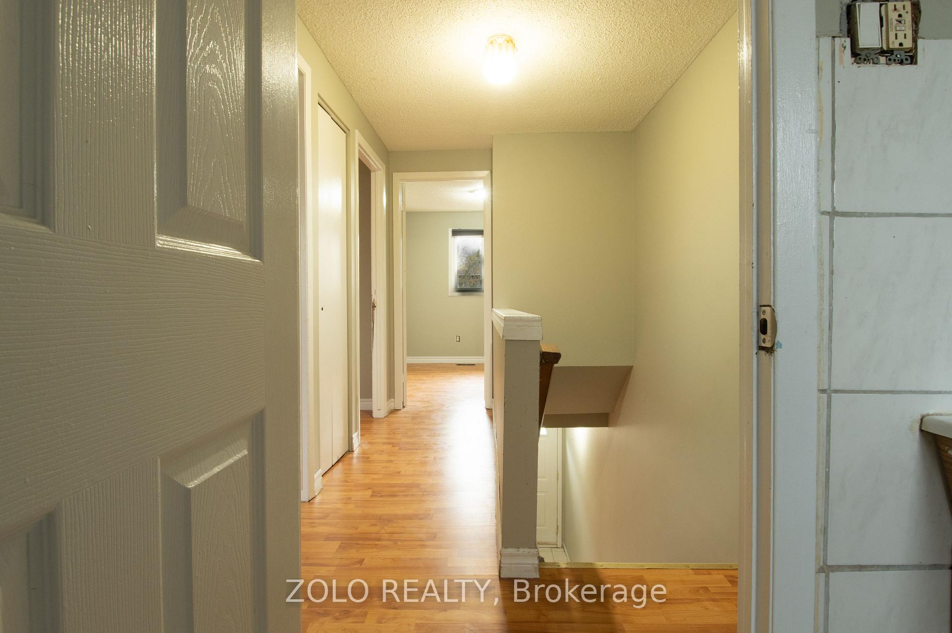 Photo 13 of 54 Riverdale Drive, Hamilton, Riverdale — HOMEH